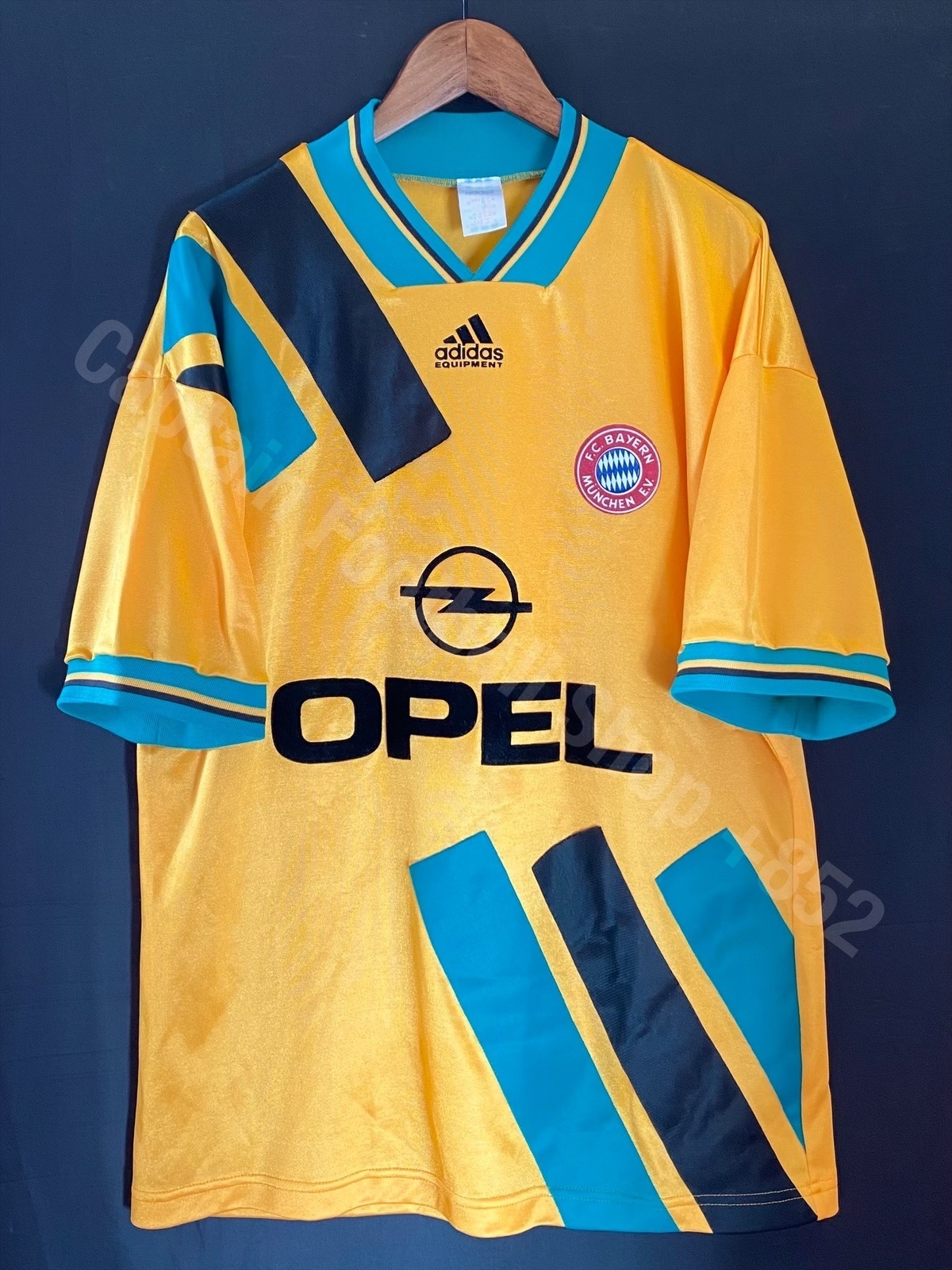 Bayern Munich 1993-1994 Adidas Away Shirt