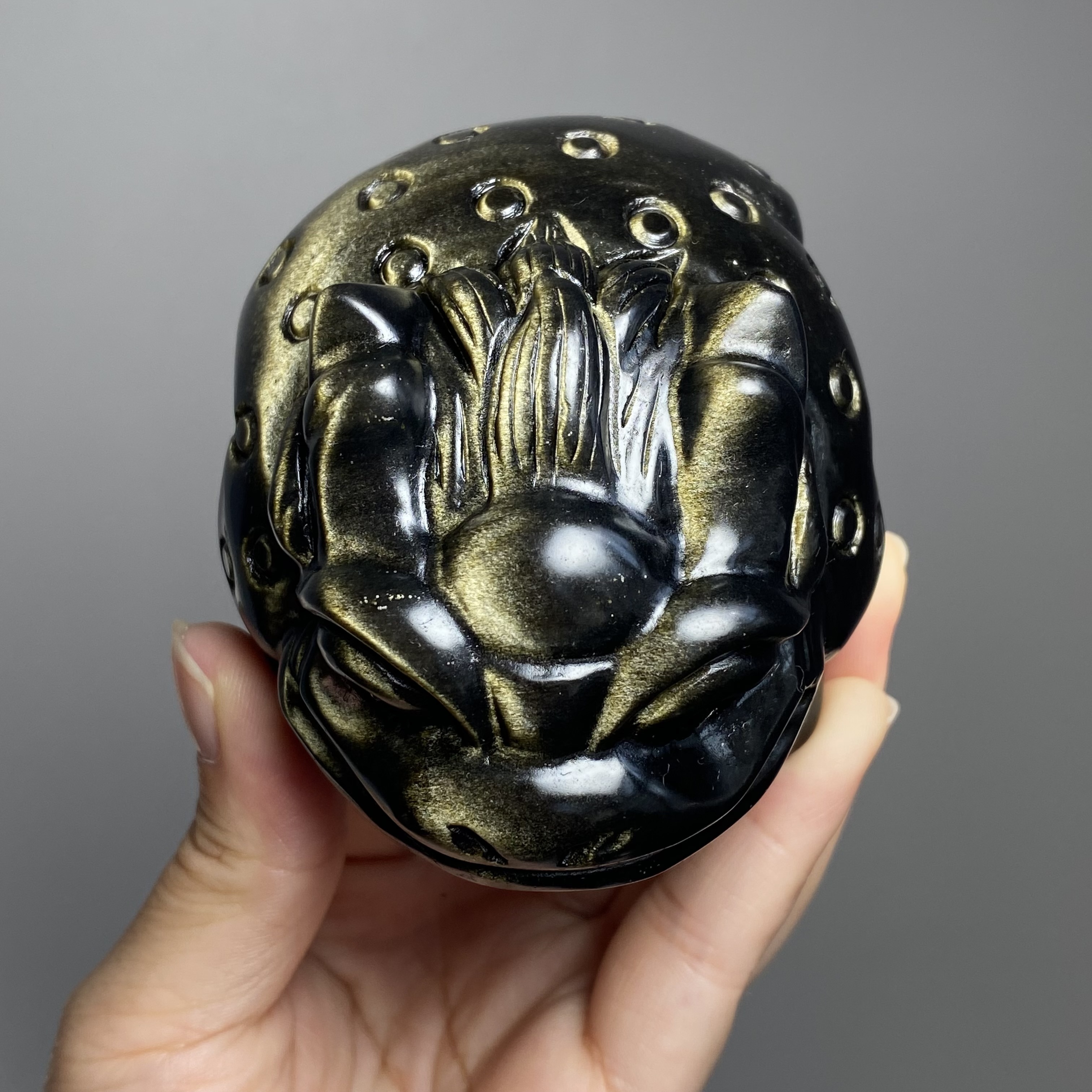 金曜石金蟾