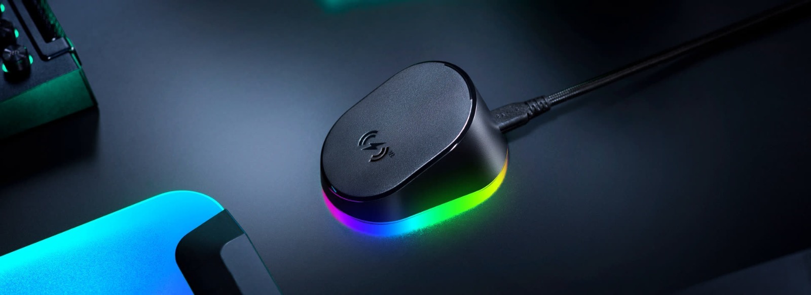 Razer Mouse Dock V2 Pro + Razer Wireless Charging Puck (2026) Bundle