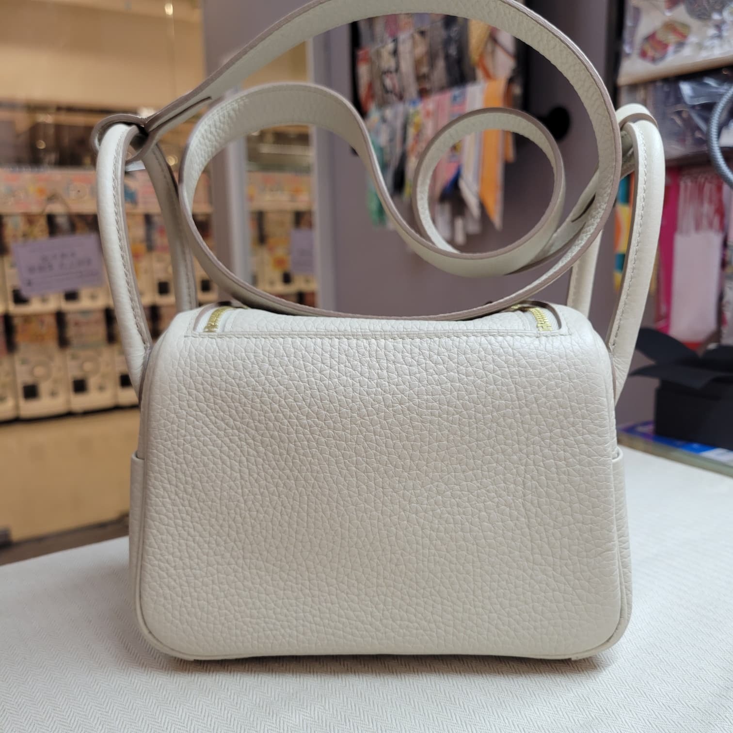 UNUSED HERMES MINI LINDY 1 8L BETON CC