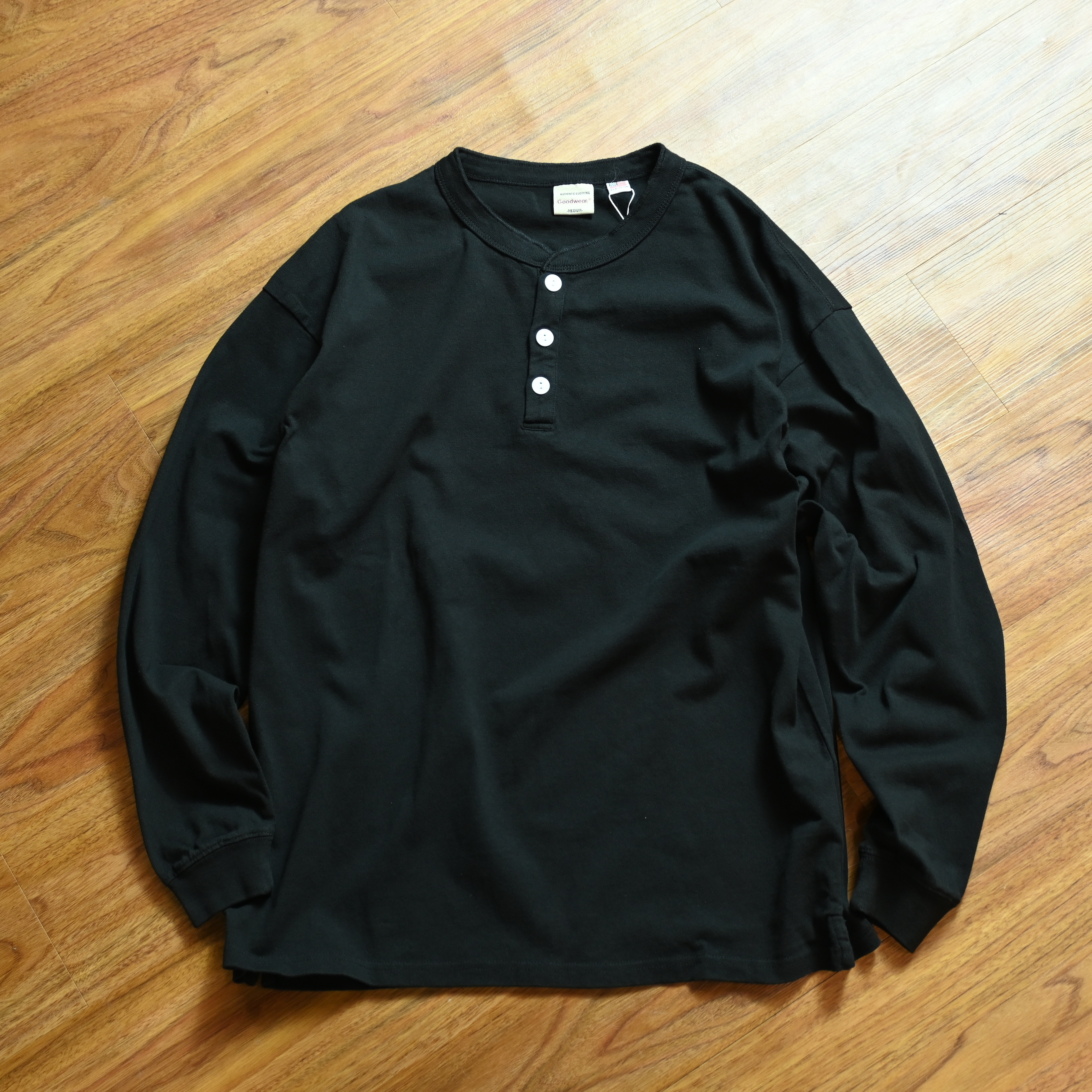 Goodwear JP Henley Neck L/S BIG TEE