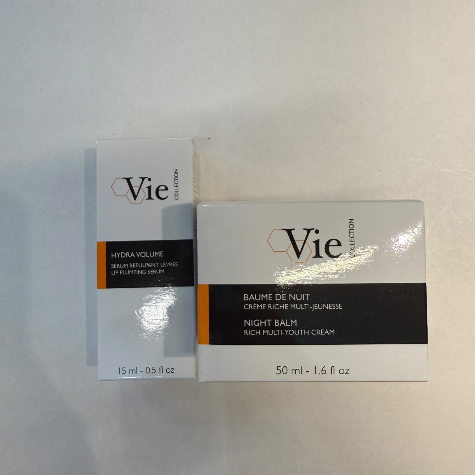 關鍵字 E19 – VIE night balm rich multi-youth cream 50ml + hydra volume lip plumping serum 15ml 優惠價$1380