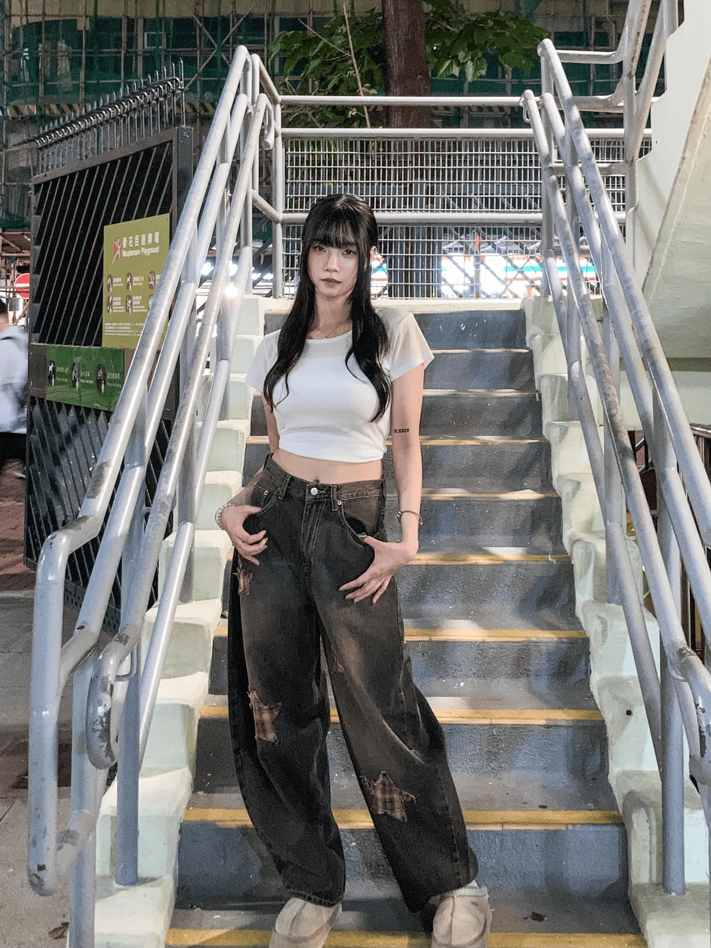 【網站限定優惠】復古格紋星星彎刀褲