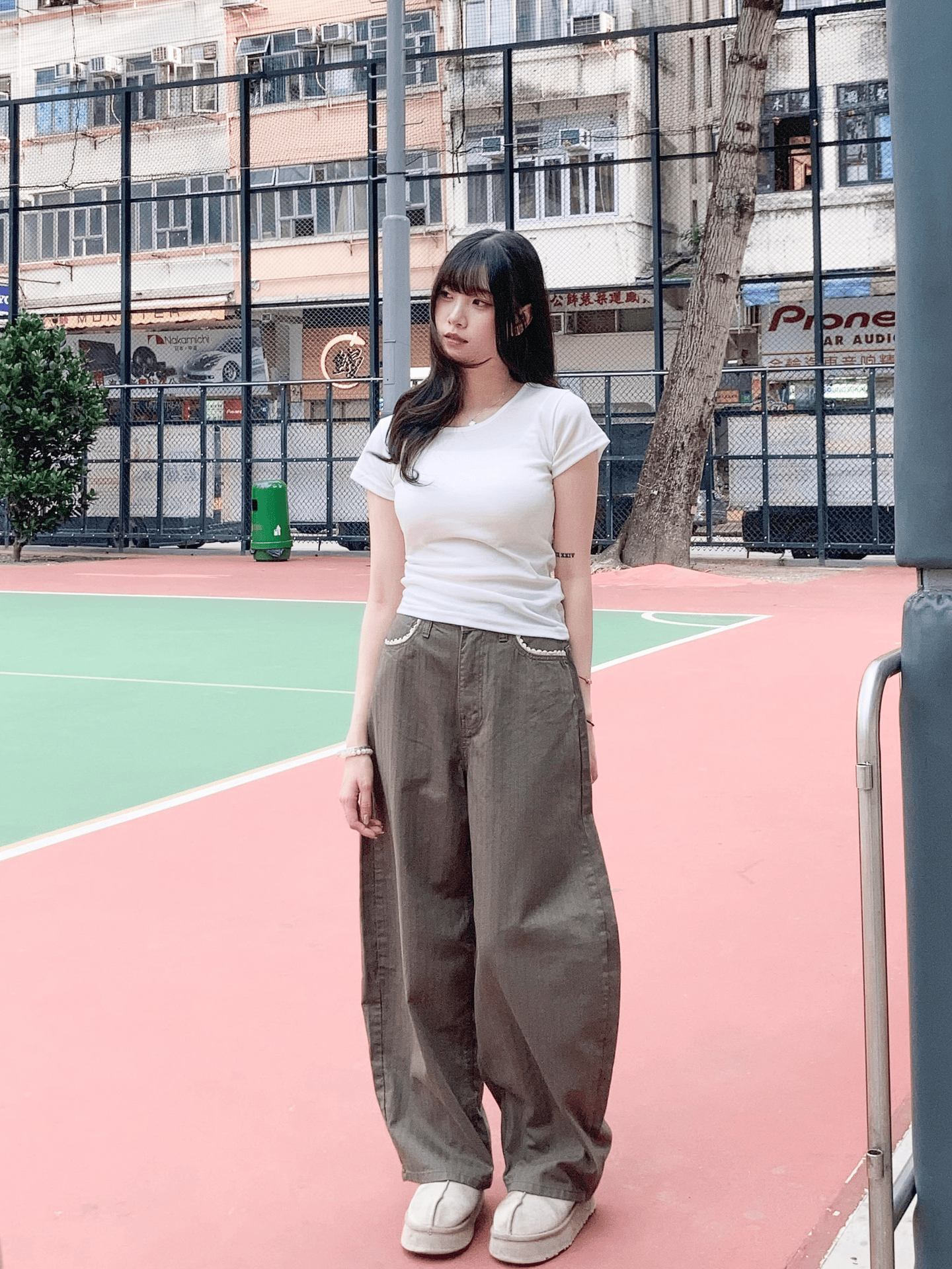 【網站限定優惠】Ruffle邊邊暗直紋彎刀褲
