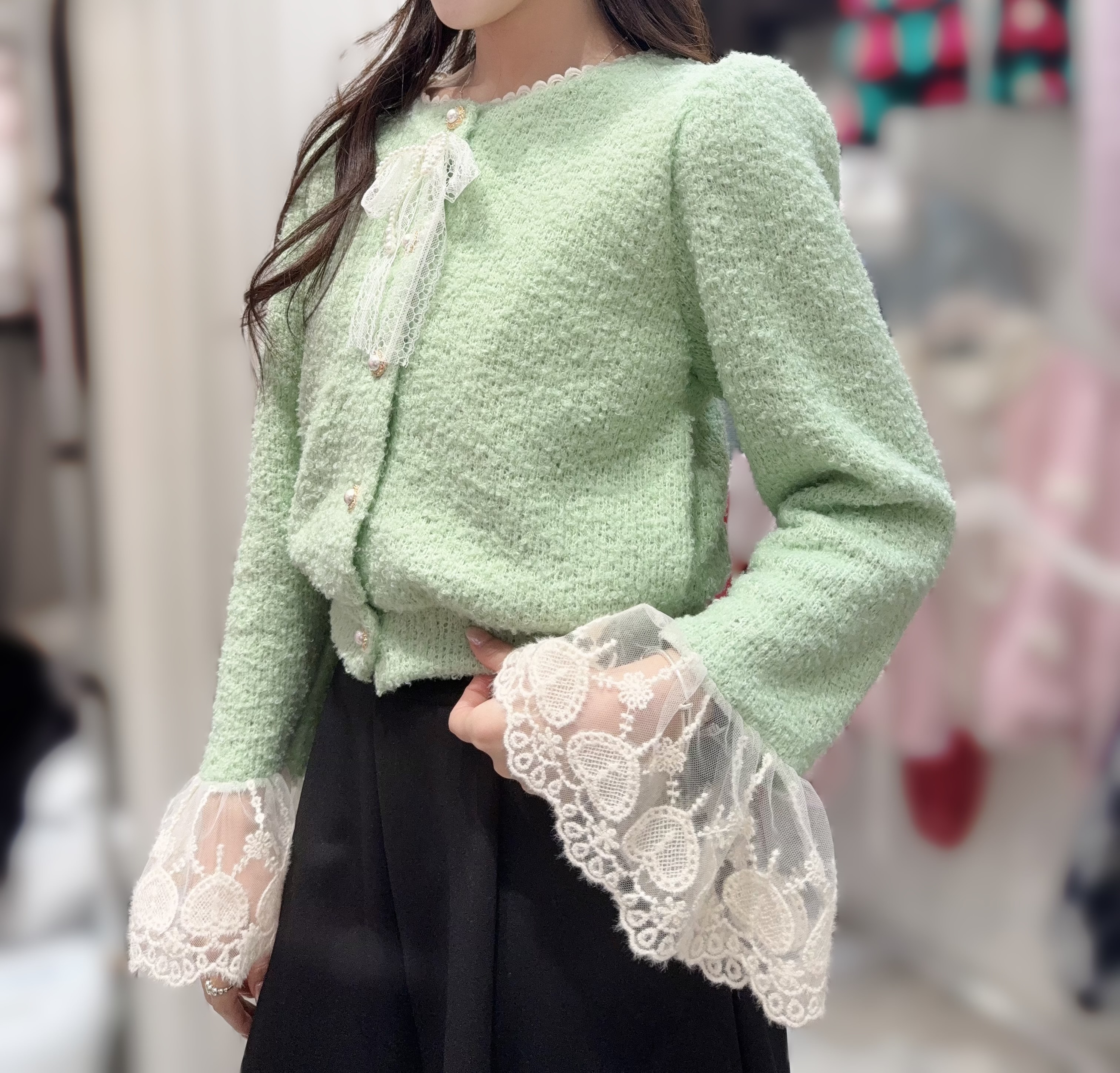 Y115 校長黐線價48 %羊毛胸43-48 長19 $559。