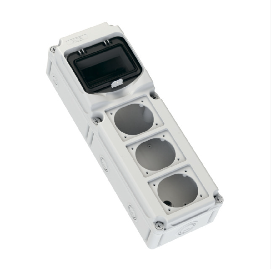 Q121 "PCE" M-BOX 6-S3防水膠殼配件箱（15850603）6個單相MCB位 32A雙線水氣掣 16A單相MCB X3 配16A 220 或110V盤面蘇 x3