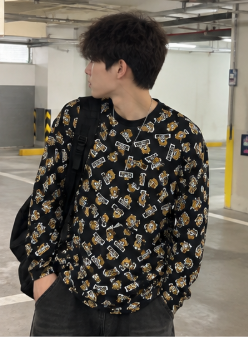 【預購】S101001 Moschino 滿版泰迪熊長袖上衣(黑色)