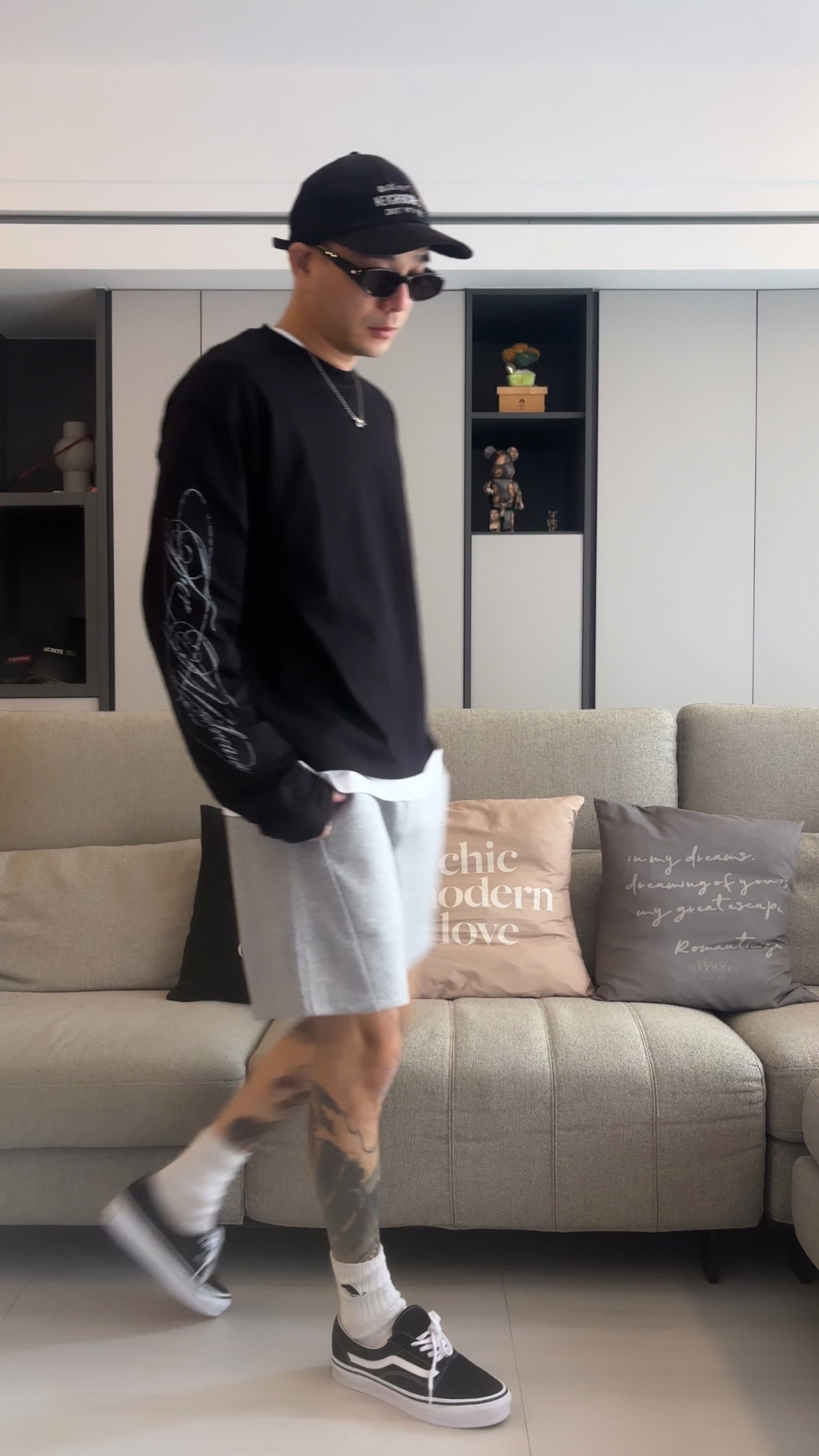 手袖字母長袖T