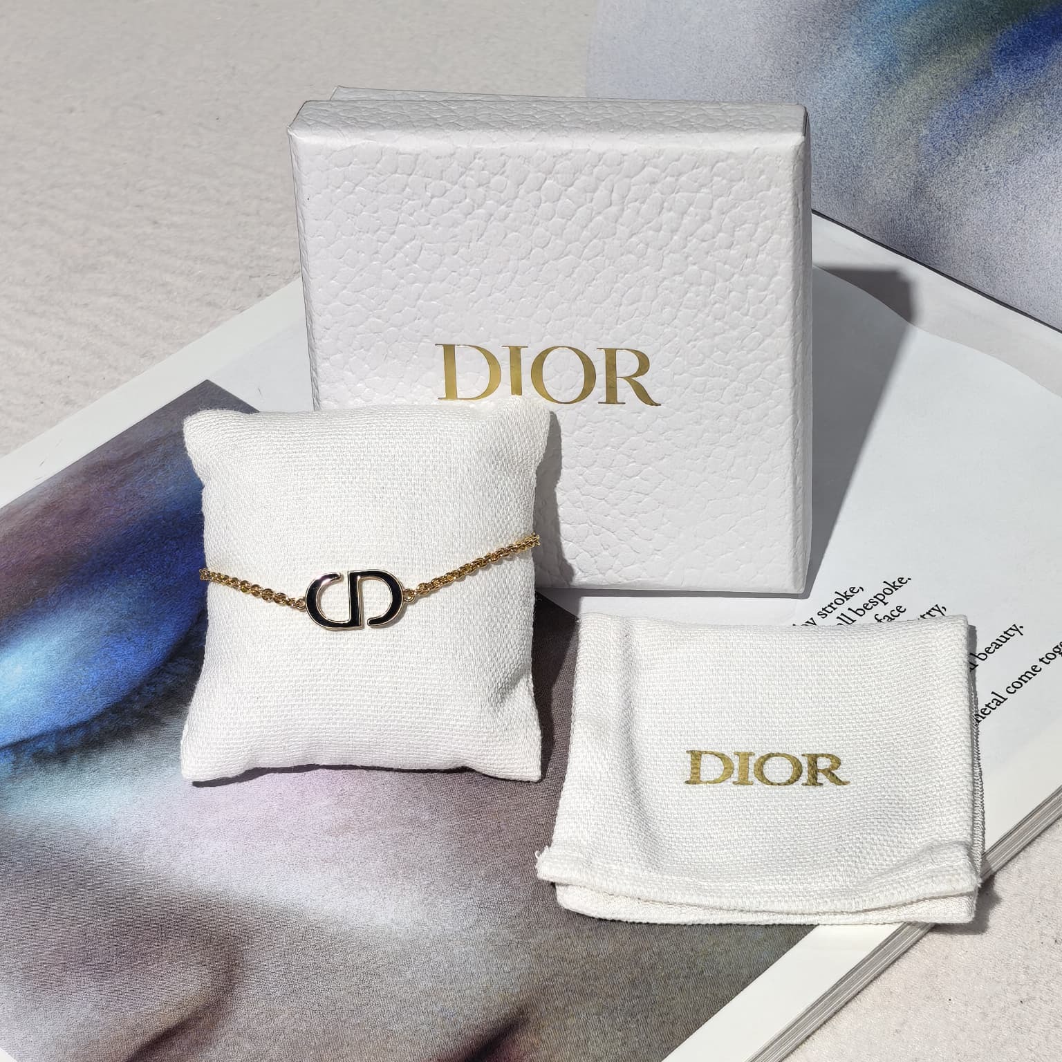 全新DIOR手鍊, 黑金配雙面, Dior Petit CD Black Lacquer Gold-Finish Bracelet #BRAND NEW #香榭站正品