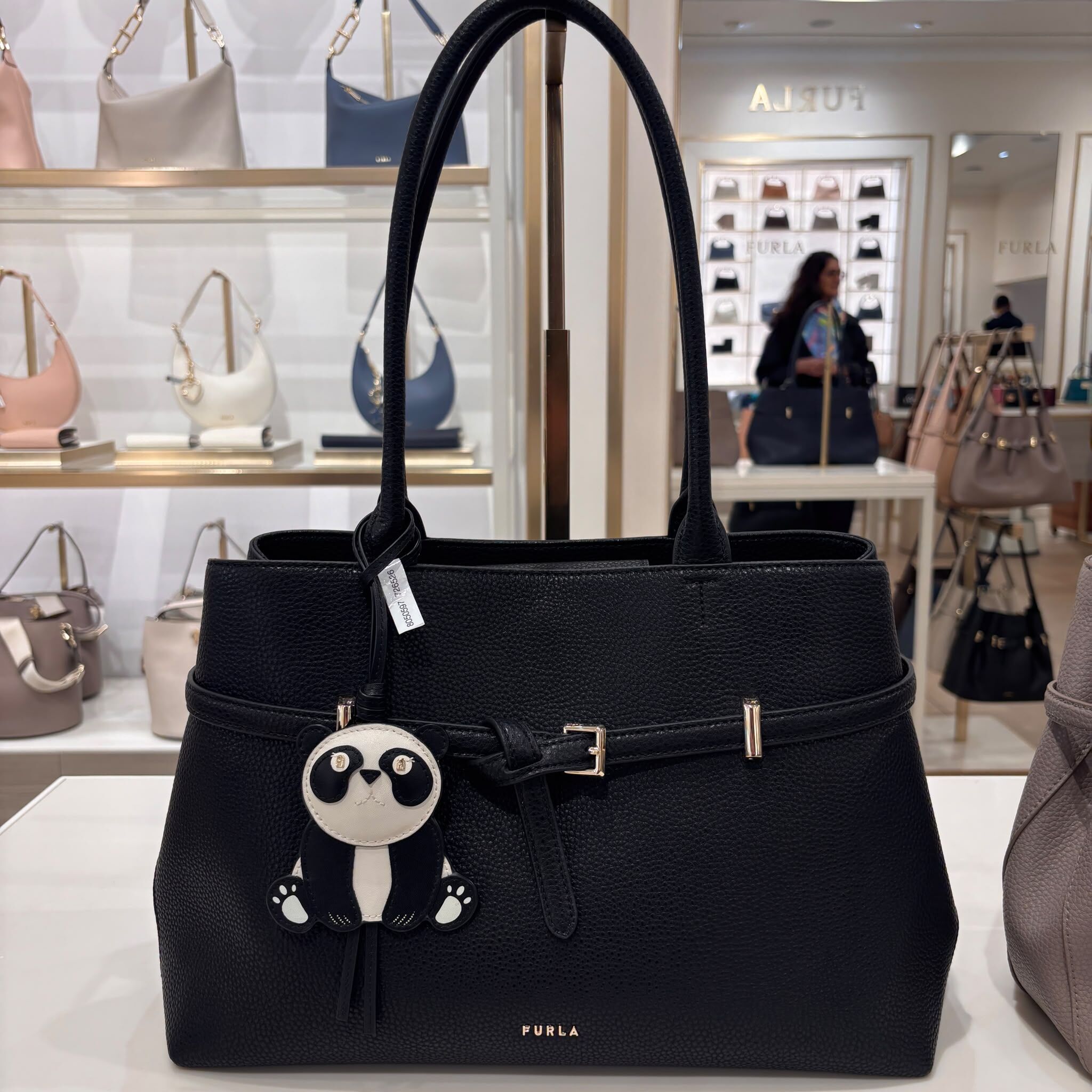 SMA-HHG1010-006 AURA L TOTE - VITELLO KERIA-NERO-WB01922 BX0305 O6000 0071 with Key Chain (隨機款) (A6)