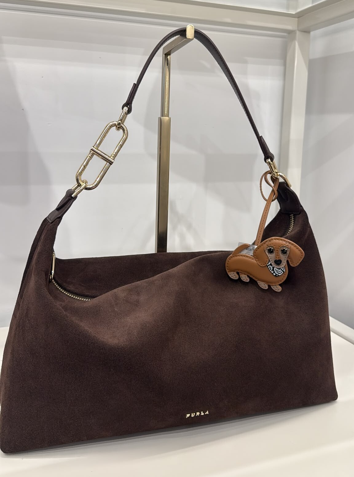 SMA-HHG1010-013 TEIA MAXI CROSSBODY E/W - SUEDE-TONI CIOCCOLATO-WB02169 U10000 3244S with Key Chain (隨機款) (A13)