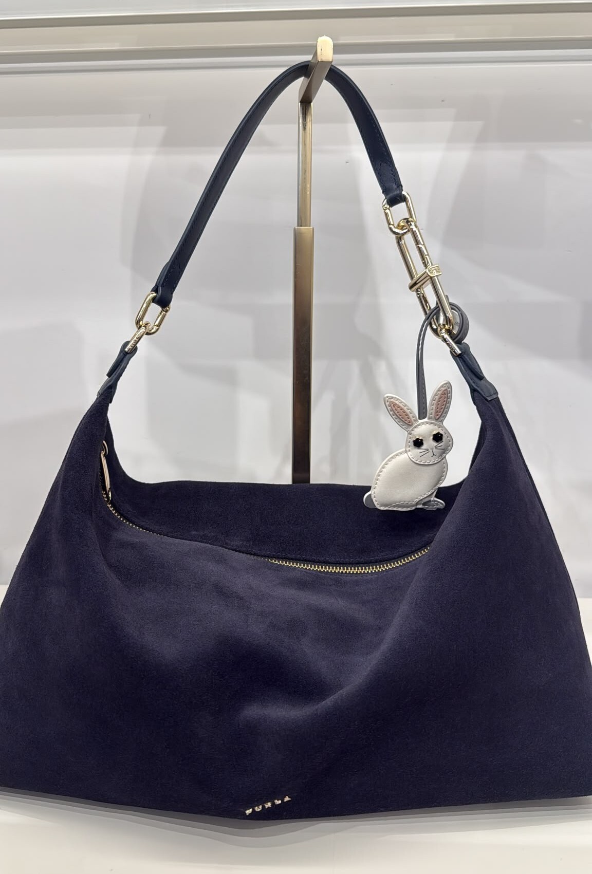 SMA-HHG1010-014 TEIA MAXI CROSSBODY E/W - SUEDE-TONI MEDITERRANEO-WB02169 U10000 2677S with Key Chain (隨機款) (A14)