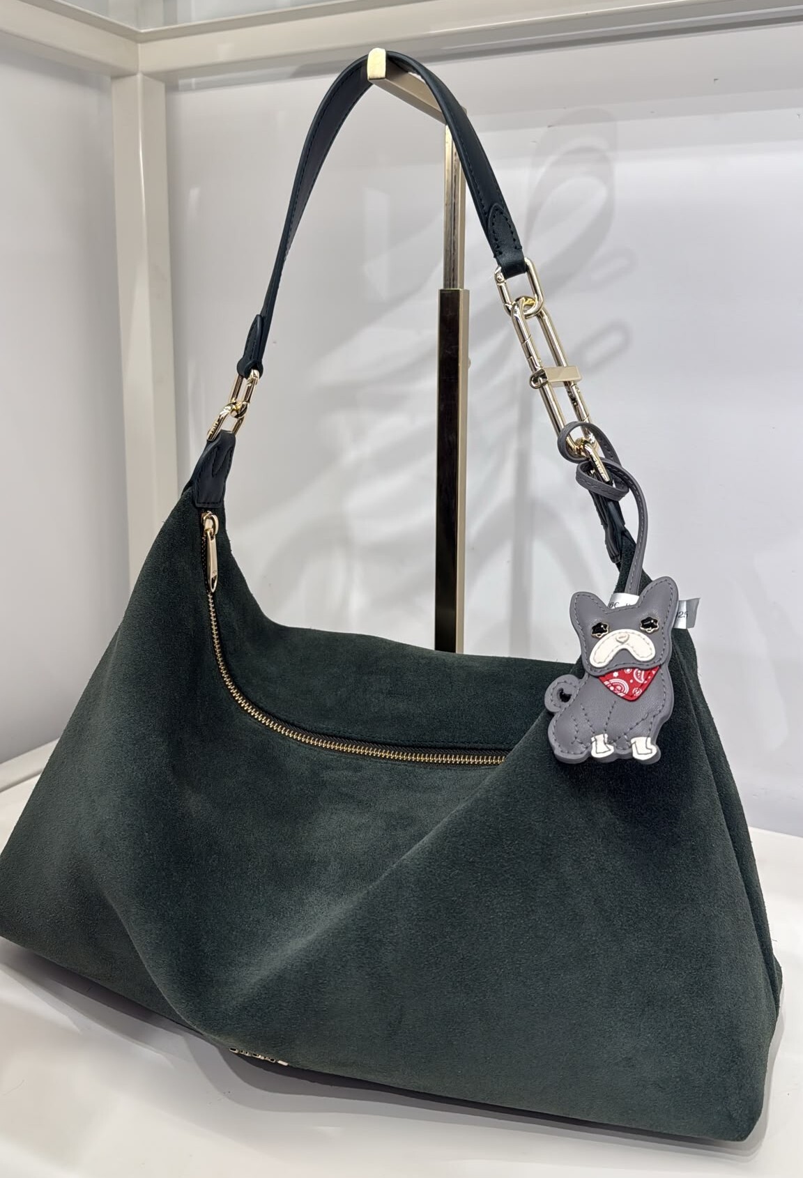 SMA-HHG1010-015 TEIA MAXI CROSSBODY E/W - SUEDE-TONI DEEP GREEN-WB02169 U10000 4548S with Key Chain (隨機款) (A15)