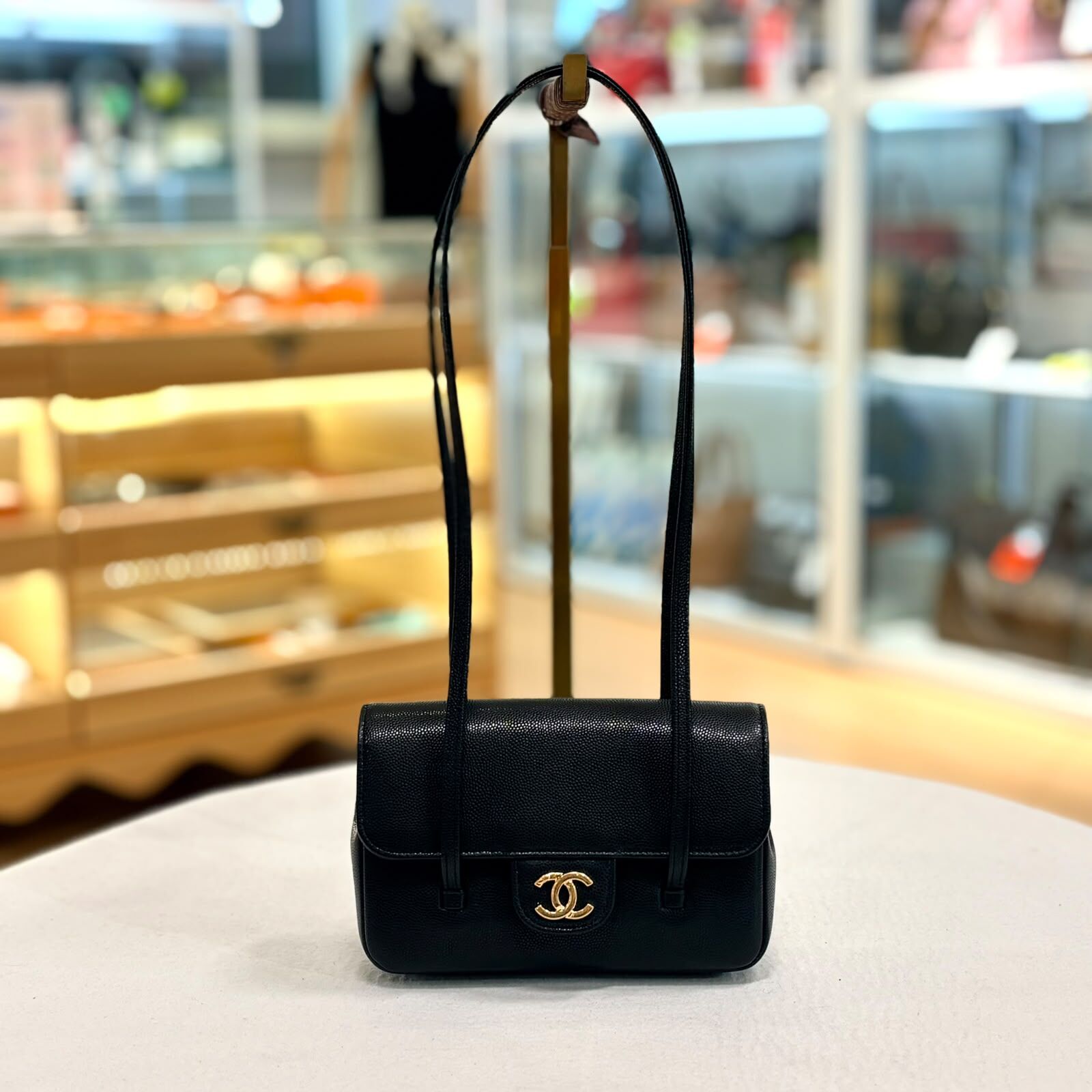 全新CHANEL單肩包 AP5068, #TU237UHH Preppy Coco mini, Leather Strap Bag Black 黑色荔枝皮金扣 #BRAND NEW #香榭站正品