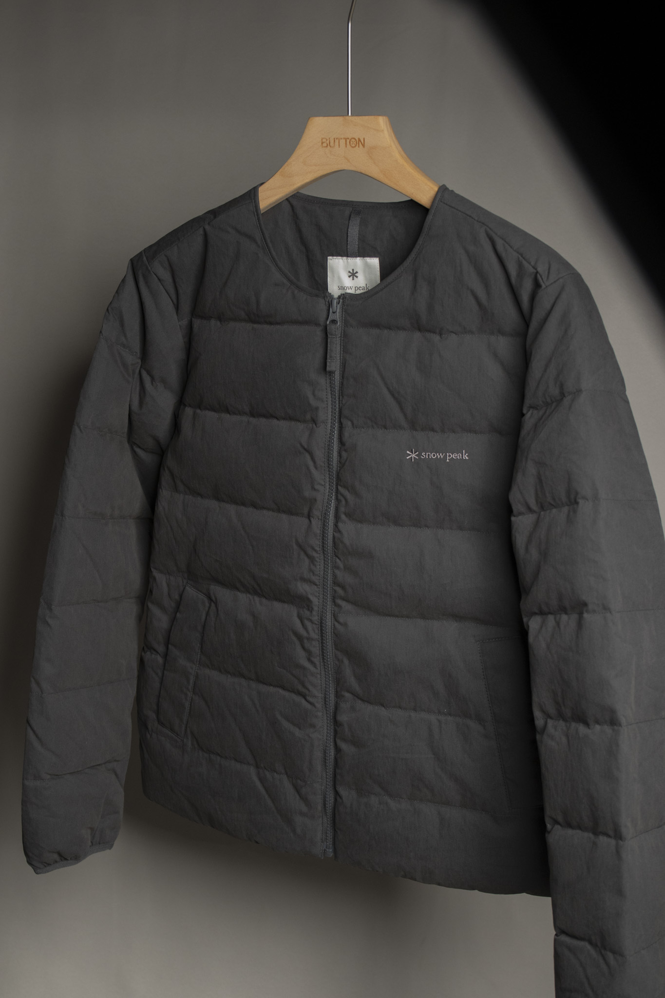 Snow Peak Cland Round Neck Light Down Jacket CLAND 棉質混紡無領輕羽絨外套 S26WMDDJ96