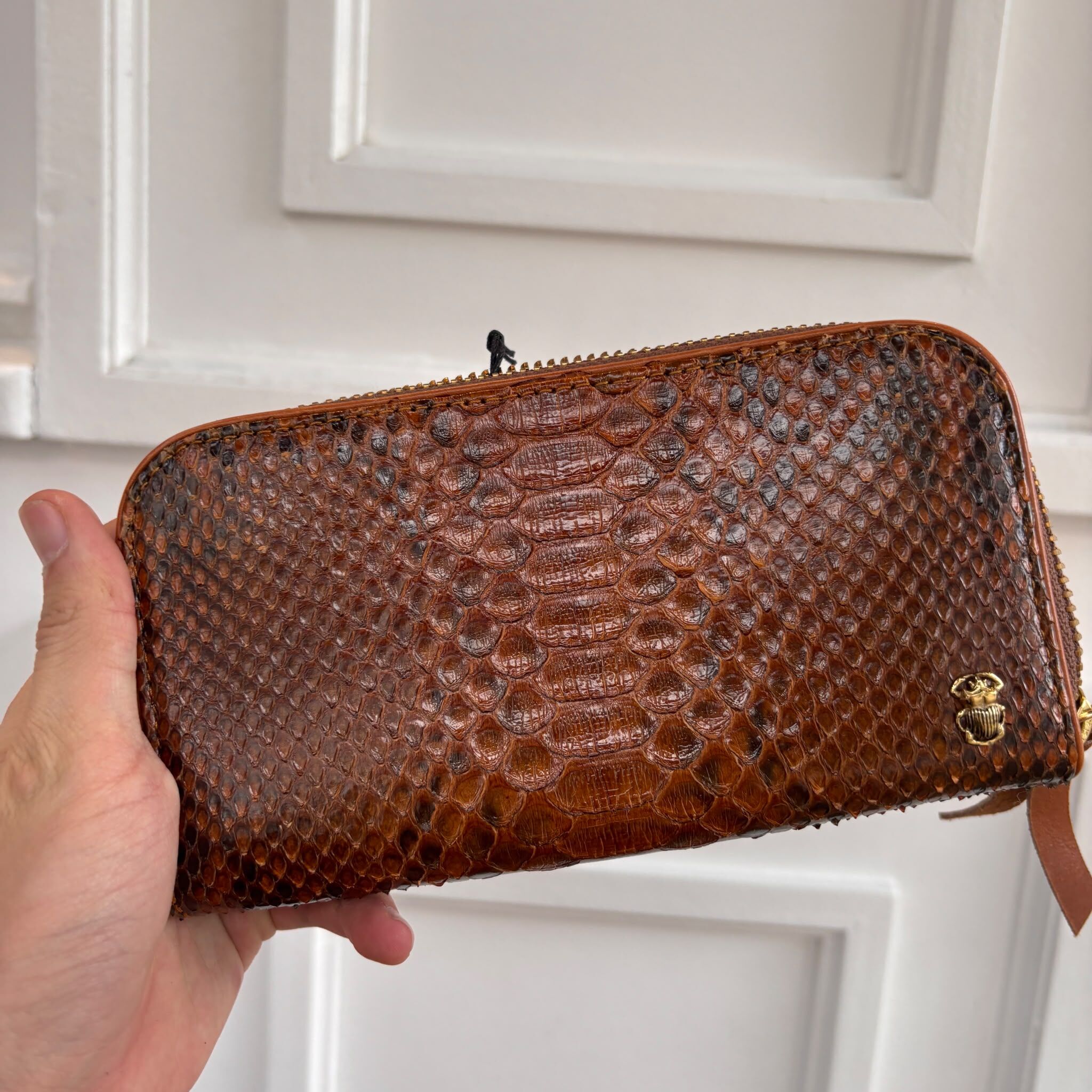 SMA-HHG1010-052 CLARIS VIROT-Moka Python Wallet Bob 509 (A52)