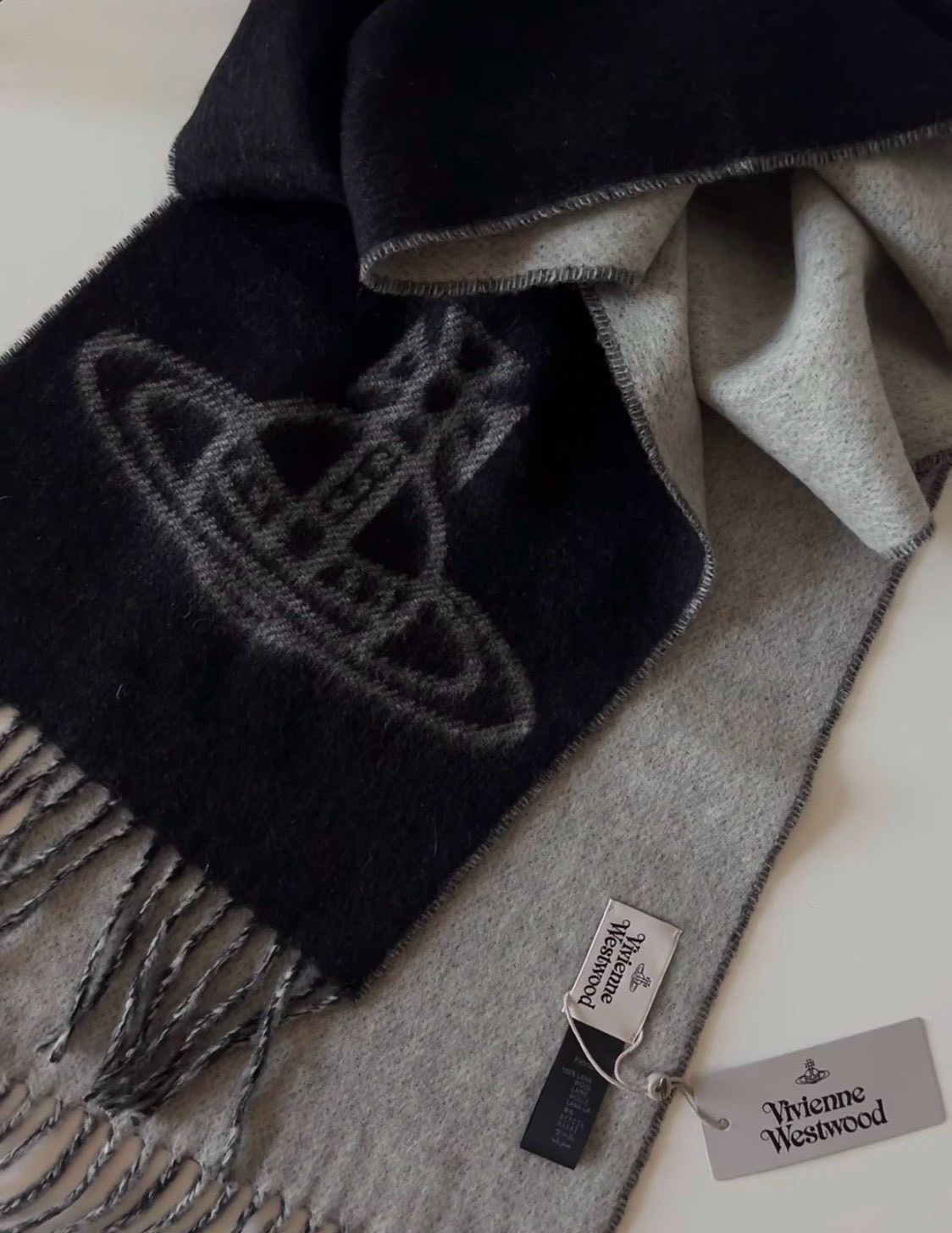 <甜甜價✨> Vivienne Westwood 西太后 wool圍巾 雙面款