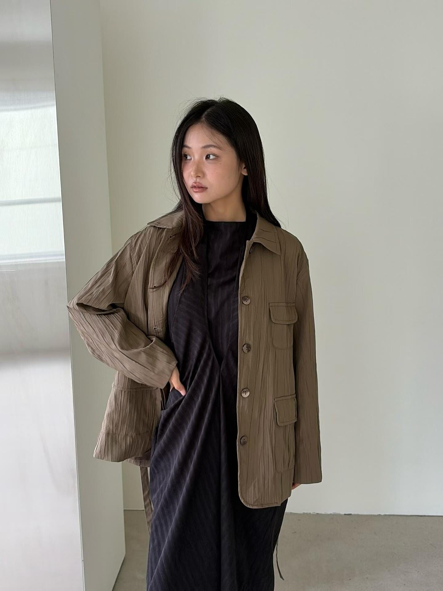 LW7218 壓褶反領夾克外套