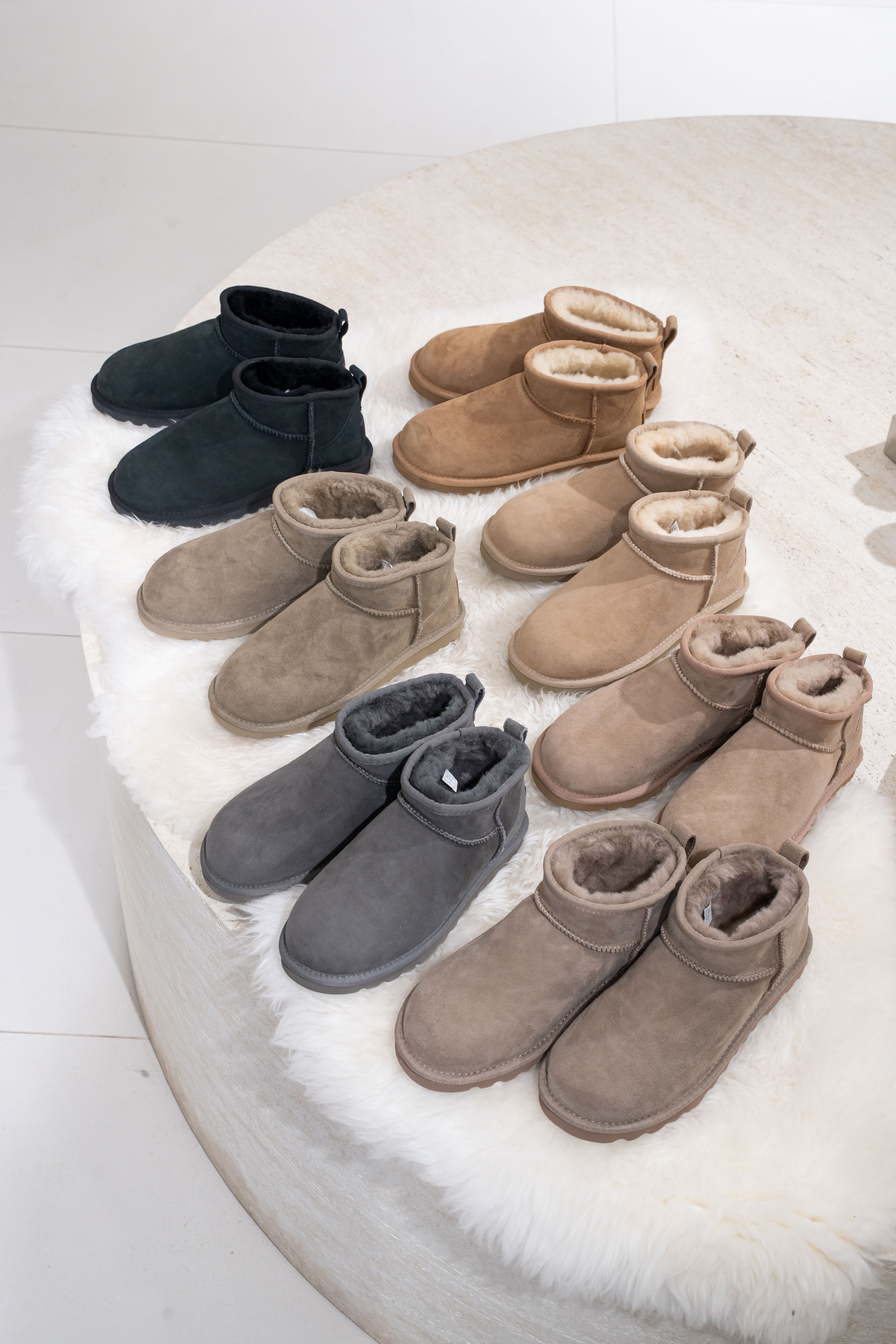 【7色入】Classic Ultra Mini Boot