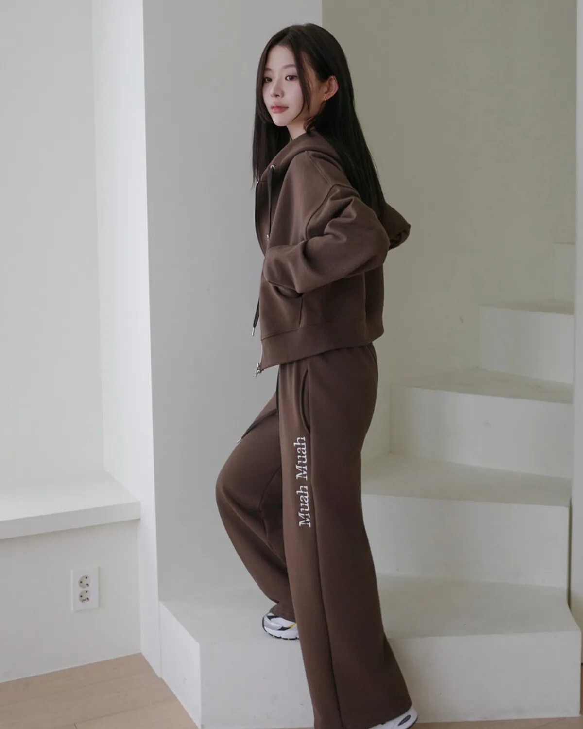 【OWN】MUAHMUAH 長袖 棉褲 連帽外套 抽繩 鬆緊 寬鬆 休閒 套裝 慵懶 女生 單一尺寸 灰色 咖啡色 燕麥色 白色 深藍色 粉色 黑色 白灰色 深灰色