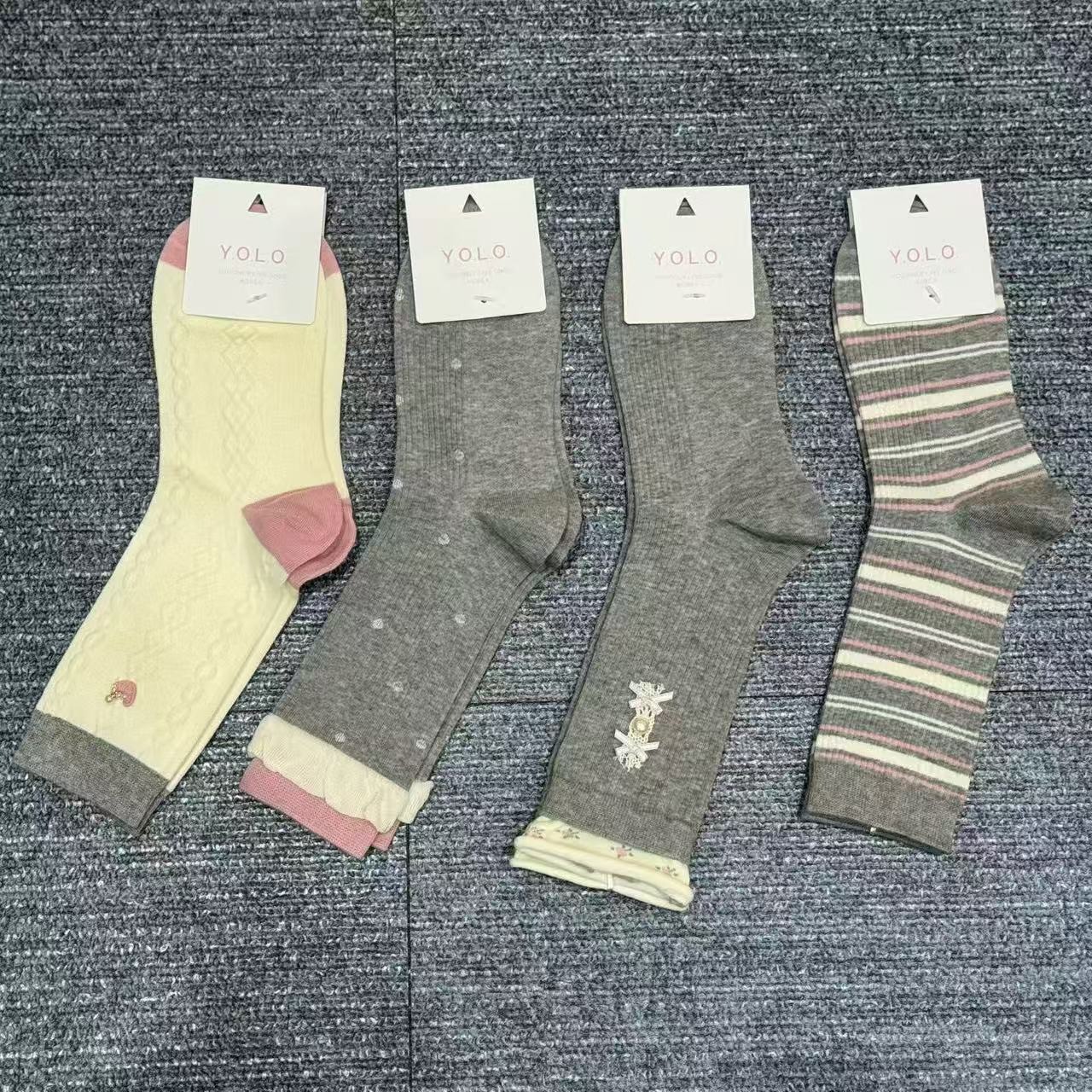 灰色可愛襪