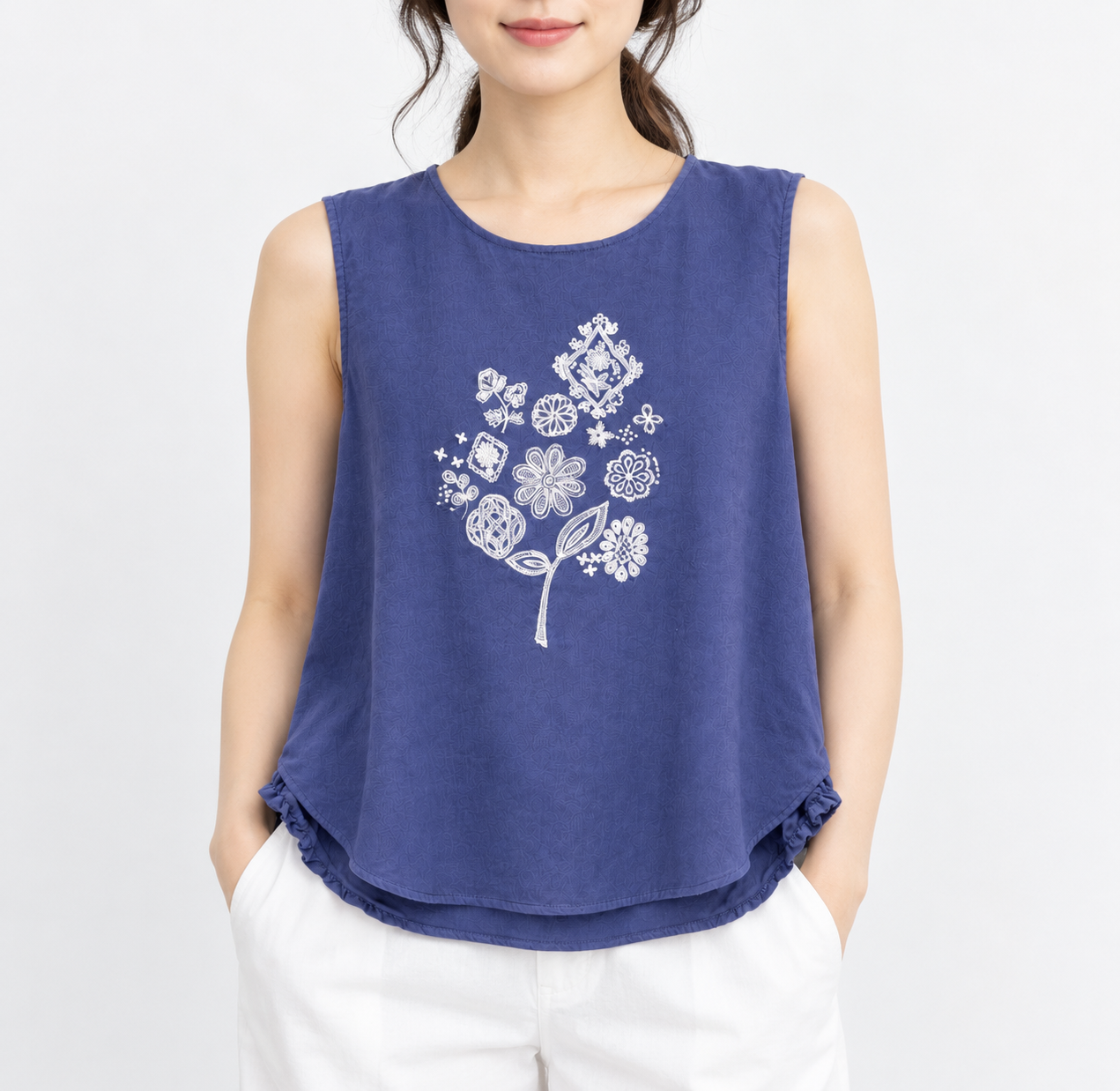 刺繡花無袖上衣