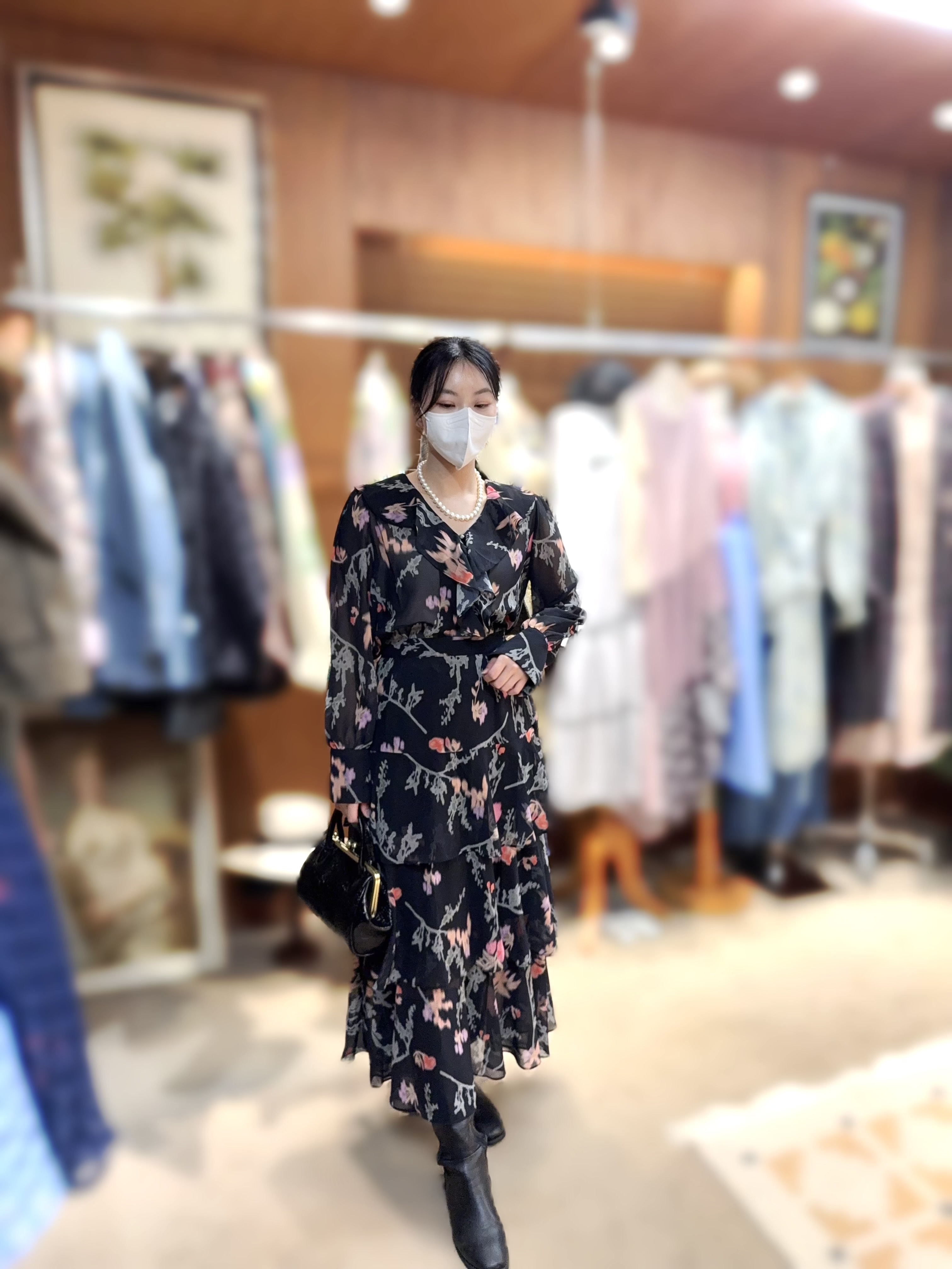 KB198 下身 橡根裙  腰26 -34  腰46  長37   $749