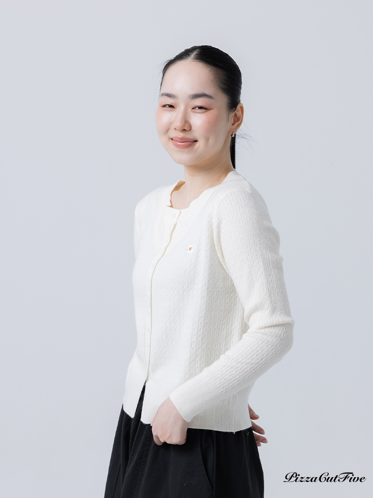 [兩件1580]小花剌繡針織薄外套 PizzaCutFive
