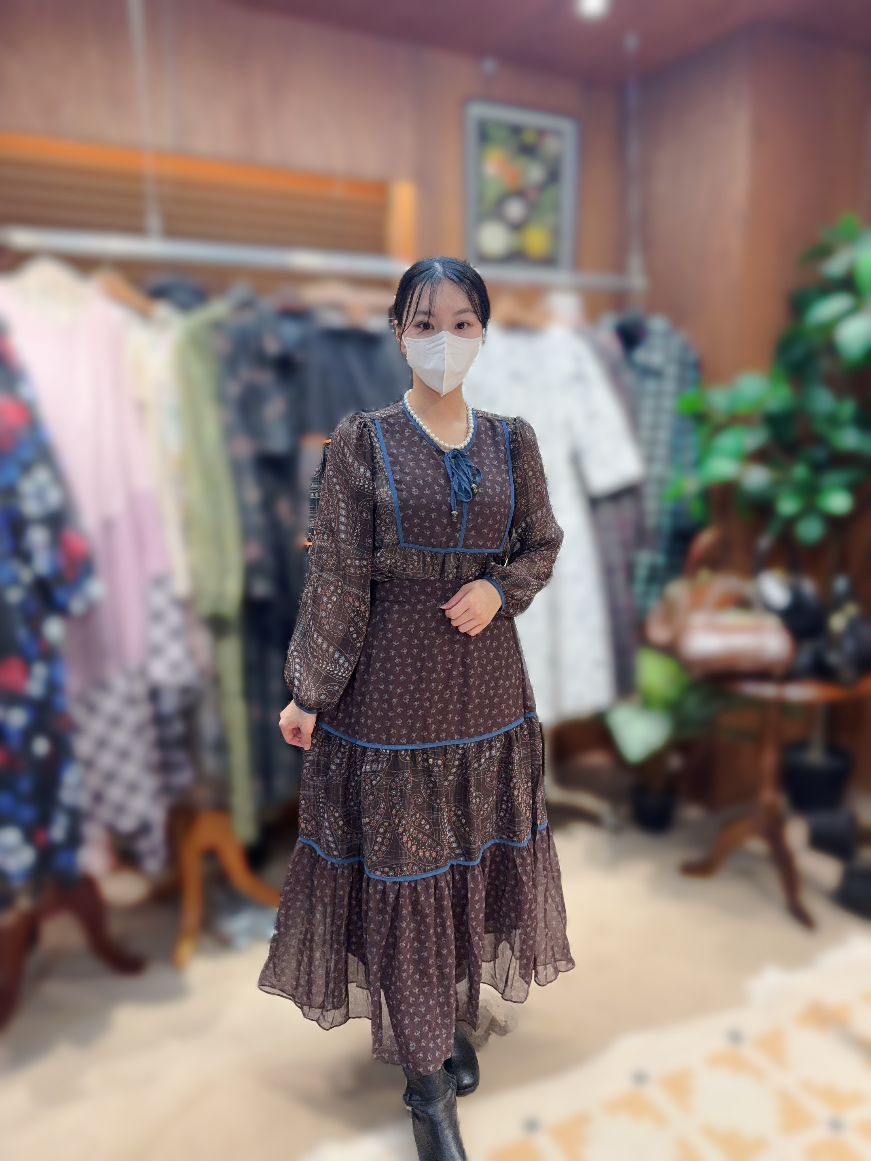 KB192 下身 橡根裙 腰24 -36  HIP46  長35.5   $749