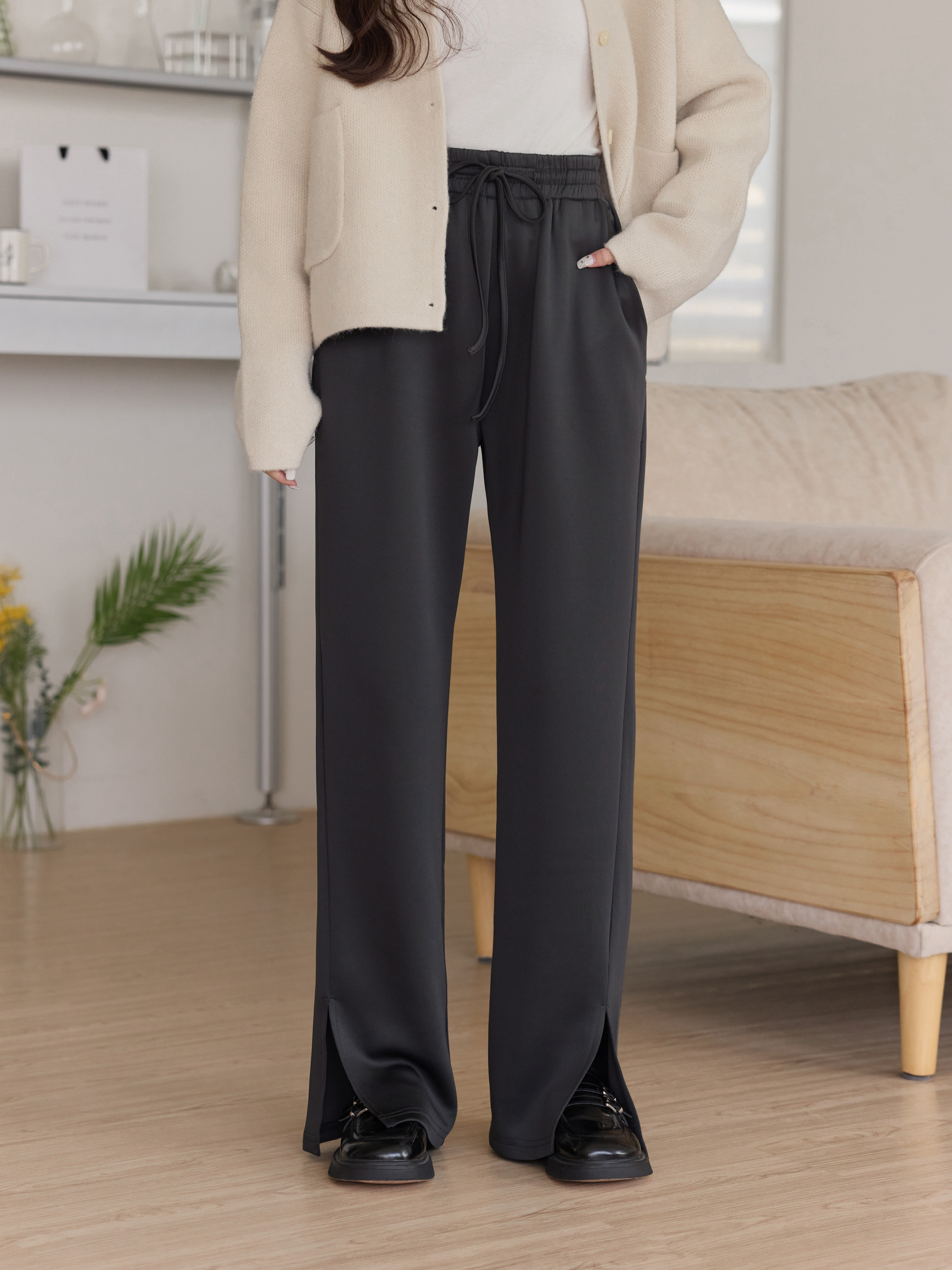 Custom Slit Hem Versatile Leg-Lengthening Pants