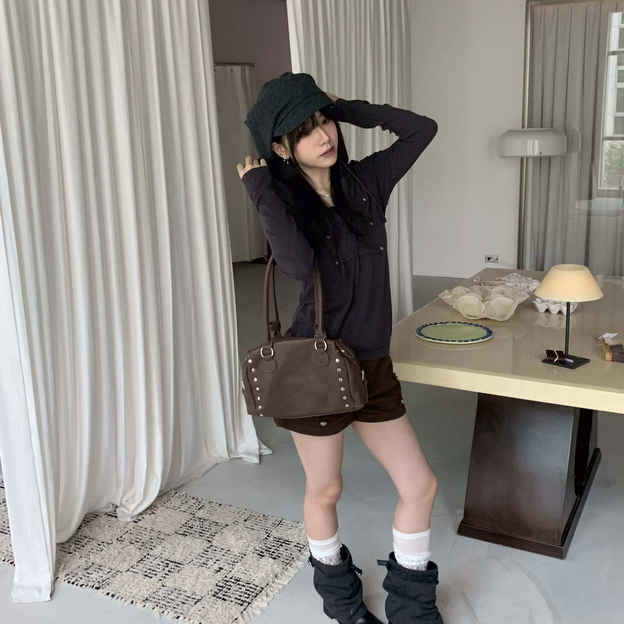 ISA_hot girls needs 個性鉚釘皮革波士頓包_69054