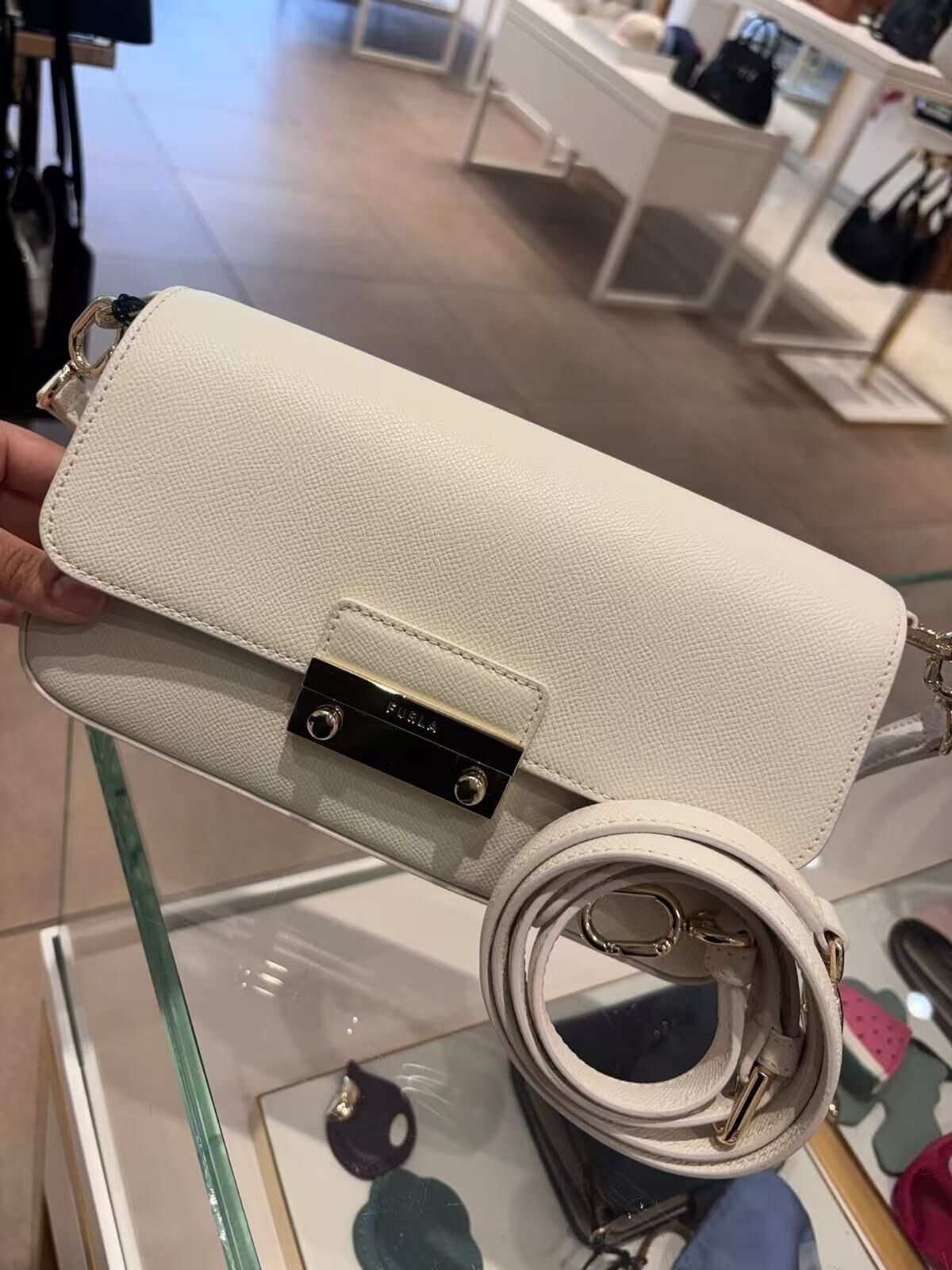 【預購】Furla N101213 翻蓋斜挎包