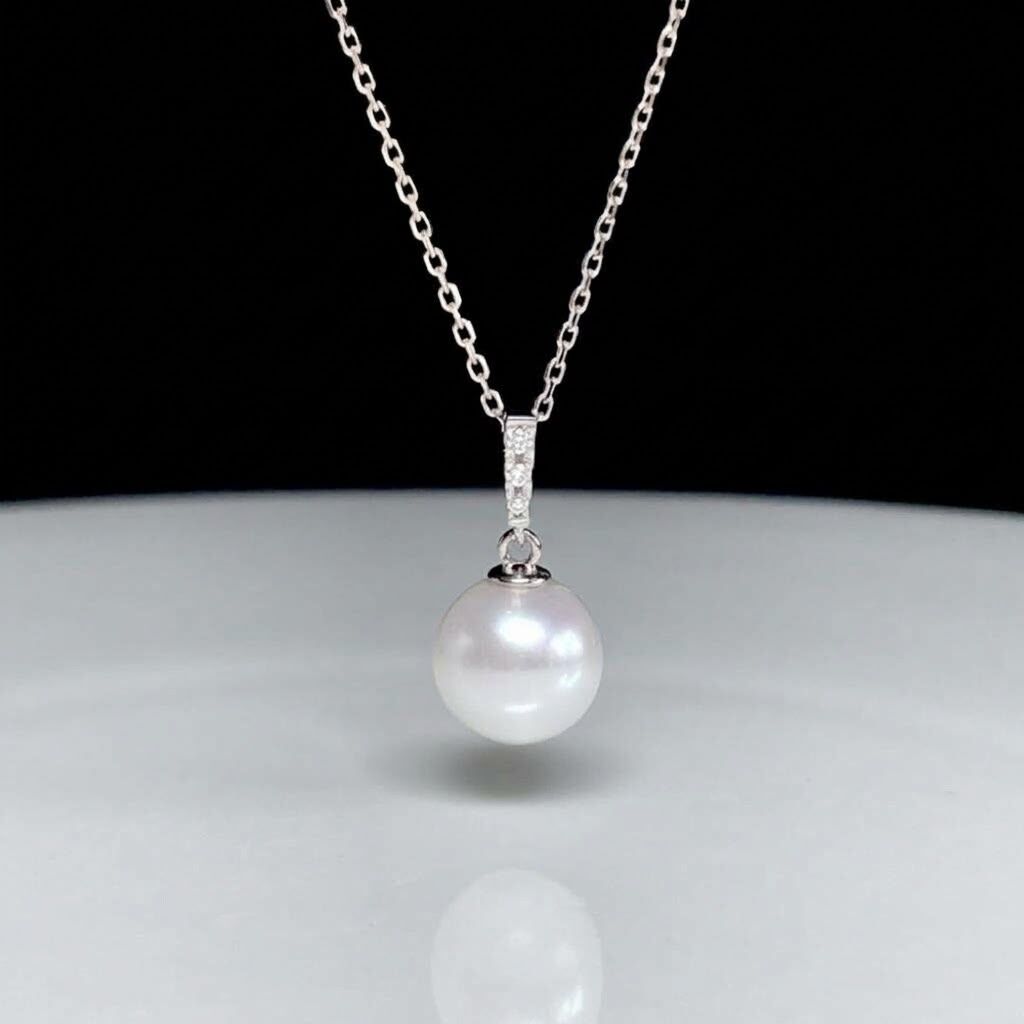 18K White Gold Natural Diamond Pearl  Necklace