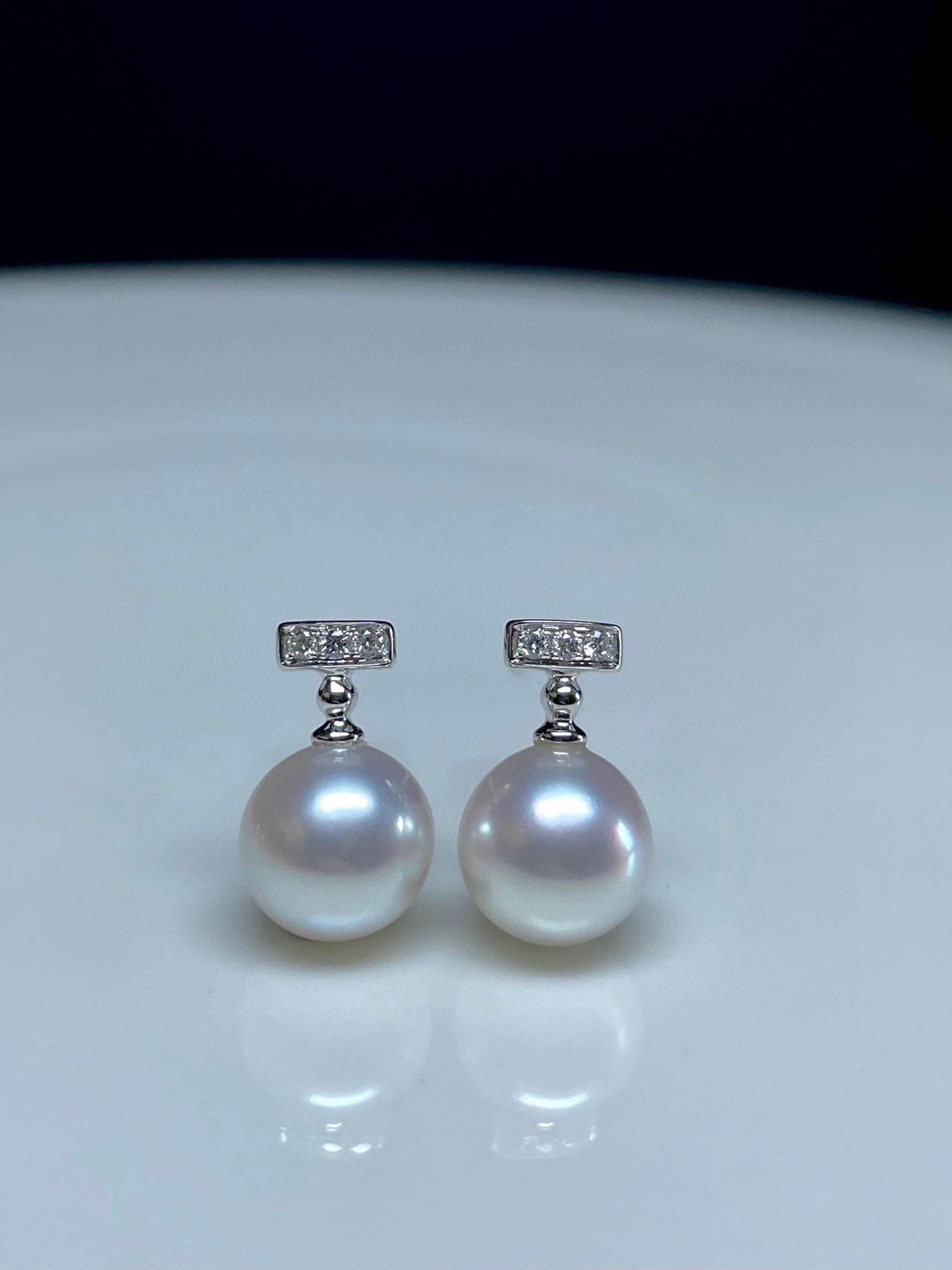 18K White Gold Natural Diamond  Akoya Pearl Earring