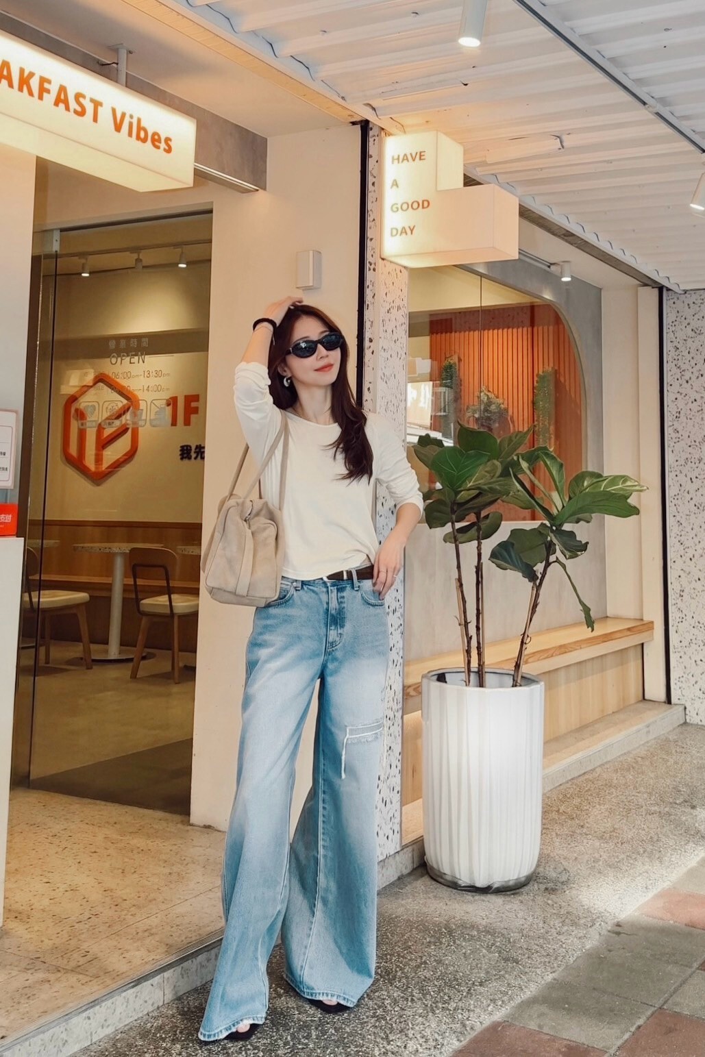 單邊割破抽鬚牛仔寬褲 HH35 #WINNIE清單
