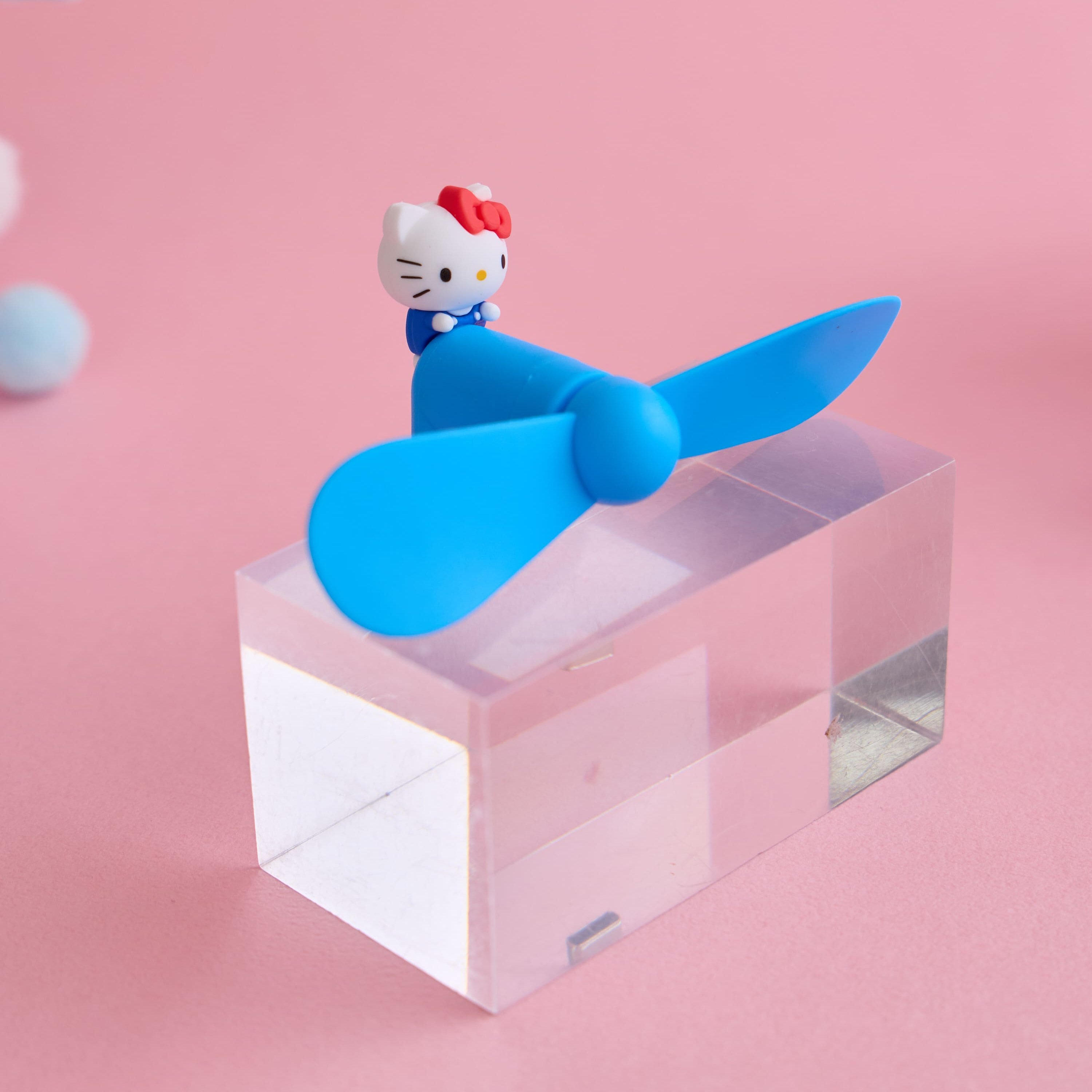 Gourmandise 三麗鷗 Type-C 隨身迷你竹蜻蜓涼風扇 日本國內版  Hello Kitty