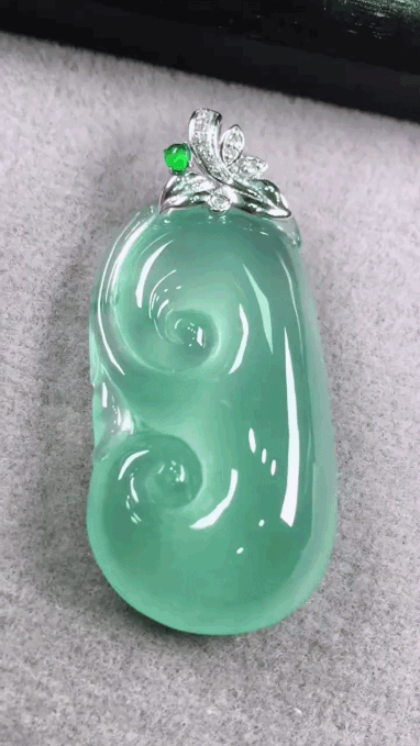 105328 翡翠如意