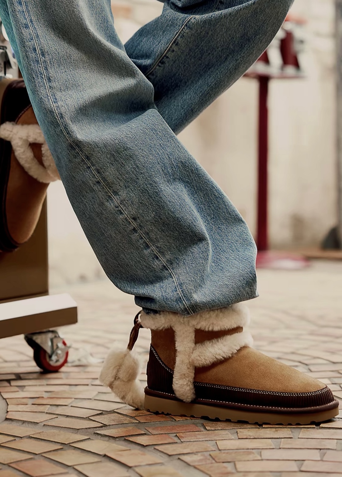 UGG CLASSIC NOVELTY 🍪 COOKIE系列 經典傳承迷你靴 中筒靴 雪靴 靴子 張員瑛代言同款 宋雨琦 女鞋 1180434 / 預購
