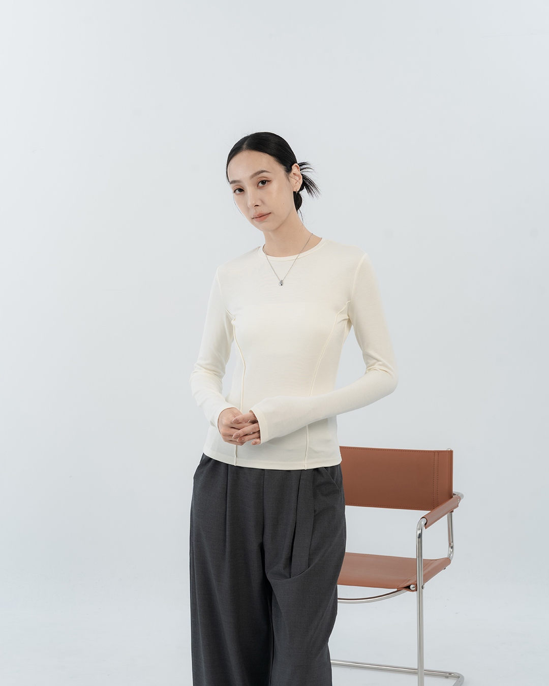 Fitted Crew-Neck Top with Waist Seam – Off-White【01200092】in stock+pre-order