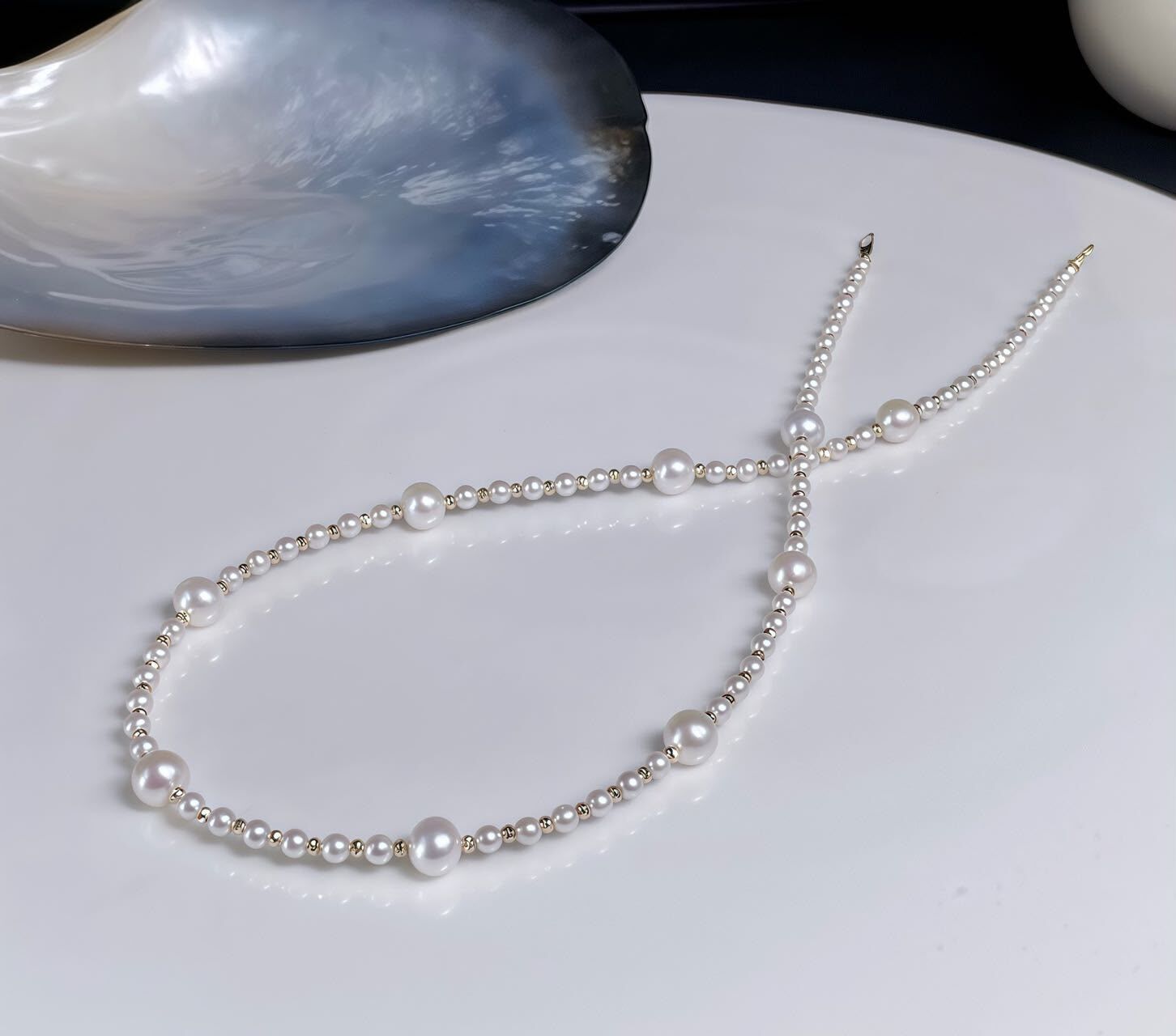 18k Yellow Gold Pearl Necklace