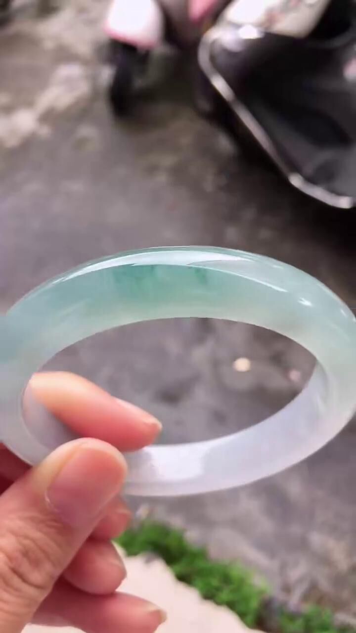 飄蘭花正圈翡翠手鐲,天然翡翠A玉, 緬甸玉, Jade, Jadeite
