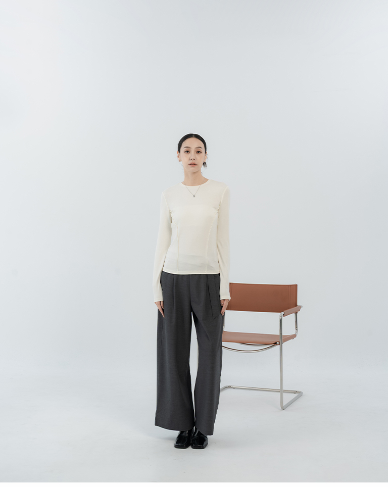 Fitted Crew-Neck Top with Waist Seam – Off-White【01200092】in stock+pre-order