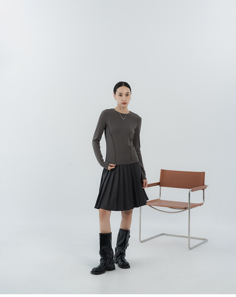 Fitted Crew-Neck Top with Waist Seam - Grey【01200093】in stock+pre-order
