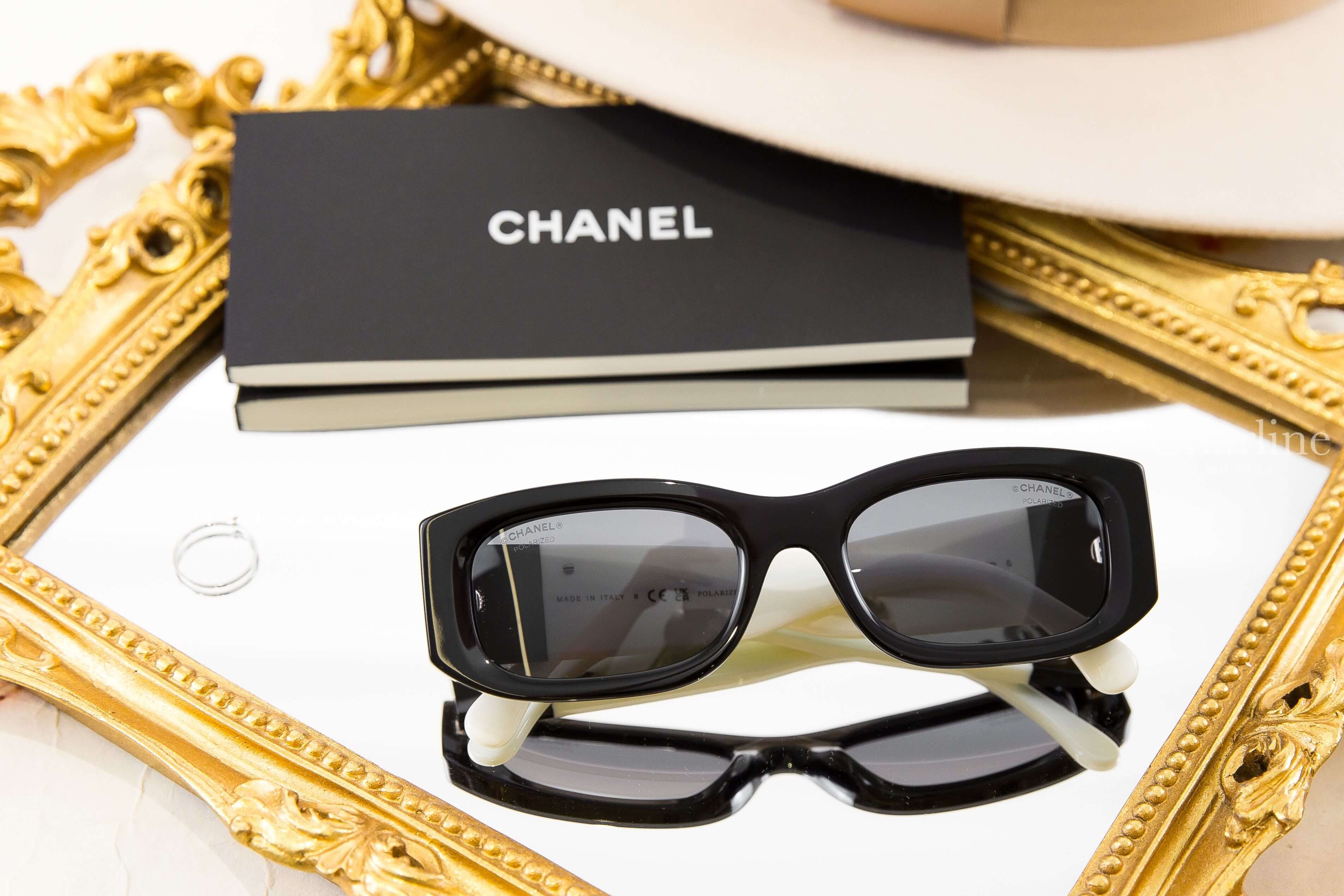 Chanel Rectangle Sunglasses 黑色長方框深灰色鏡片黑白拼色太陽眼鏡，正面鏡框與深灰色偏光鏡片完整展示