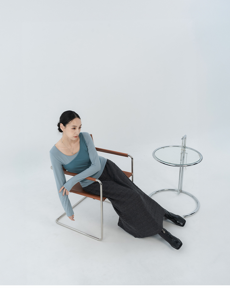 Water ripple texture elastic straight long skirt - black【03021819】in stock+pre-order
