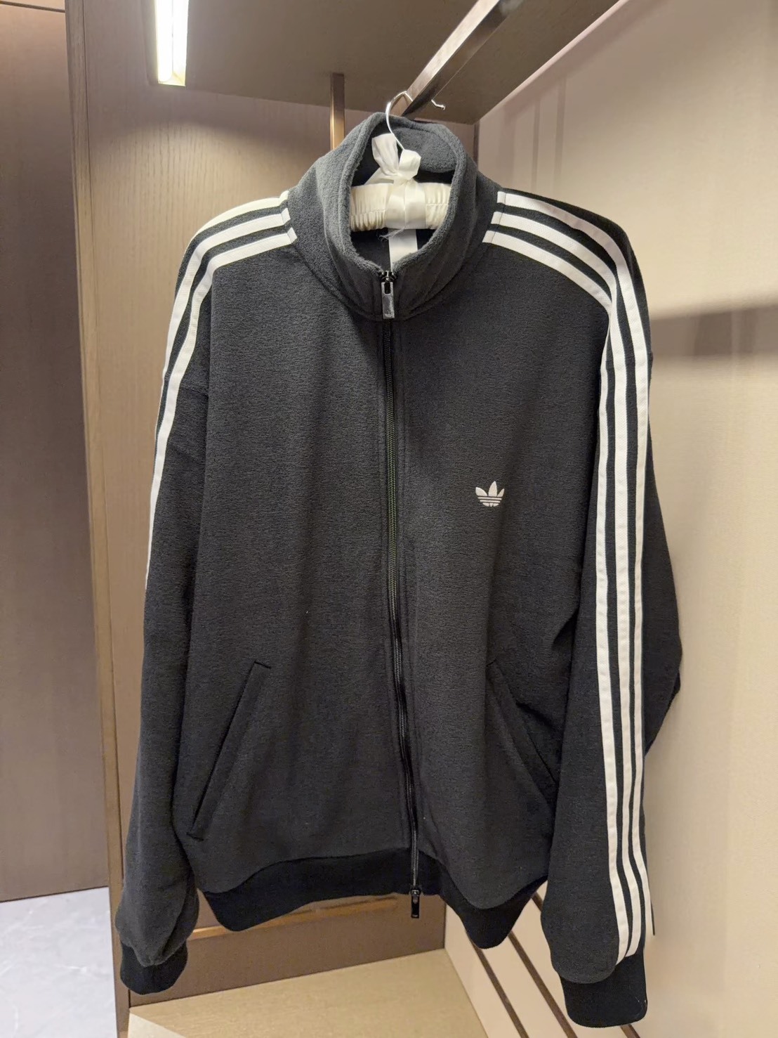 【預購】Adidas Originals 三葉草 U BOUCLE TT 黑色 Black Heather 毛圈布 運動 外套 LC8150