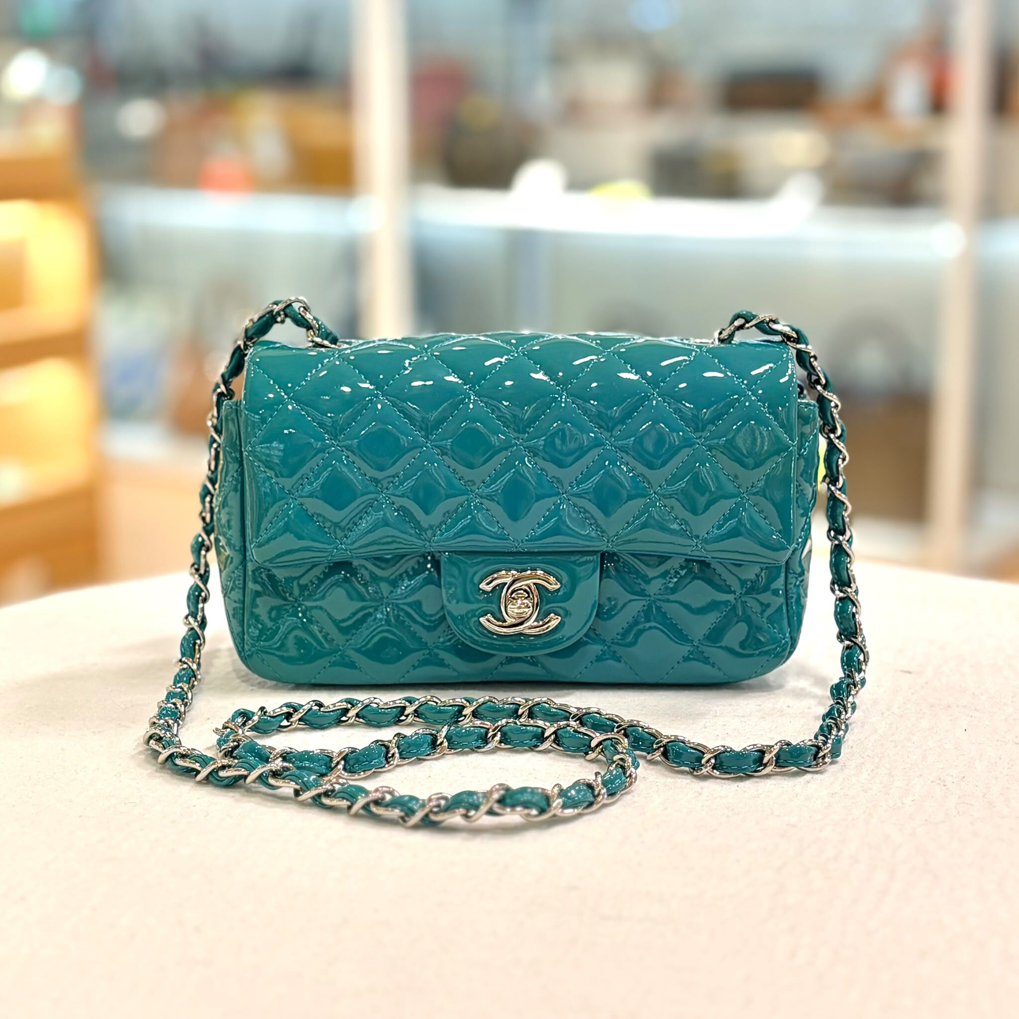 90%NEW USED CHANEL CF20, A69900, 翠綠色漆皮銀扣 #香榭站正品