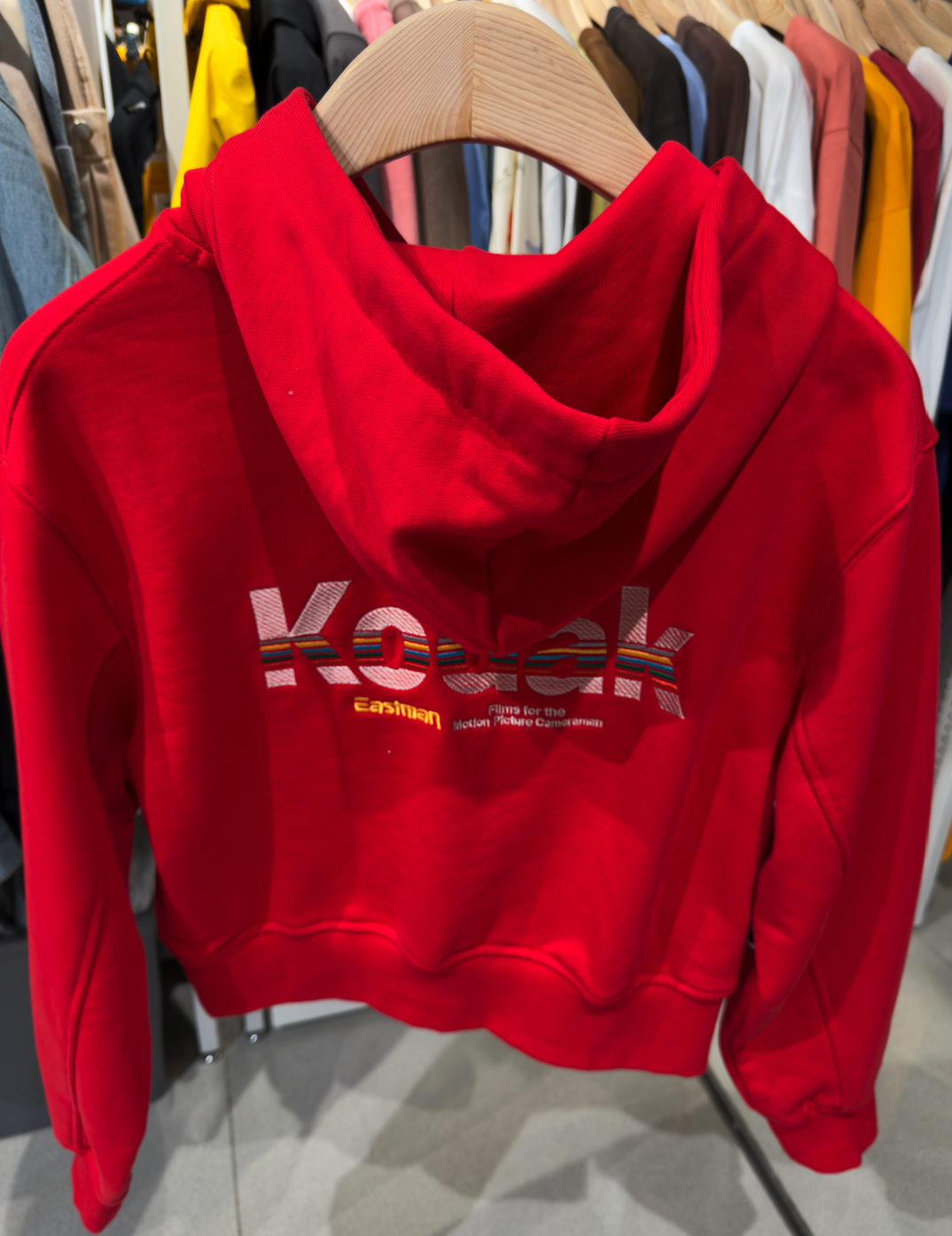 【韓國限時連線🇰🇷 10/19 晚上12點準時收單！！】Kodak Rainbow Hoodie Women 柯達 女款 彩虹 Logo 短版 帽tee K6322LHDP1