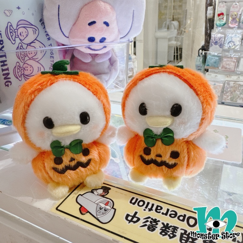 唐老鴨毛公仔