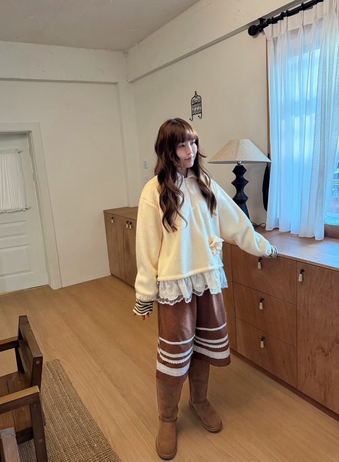 小花蕾絲帶五分短褲